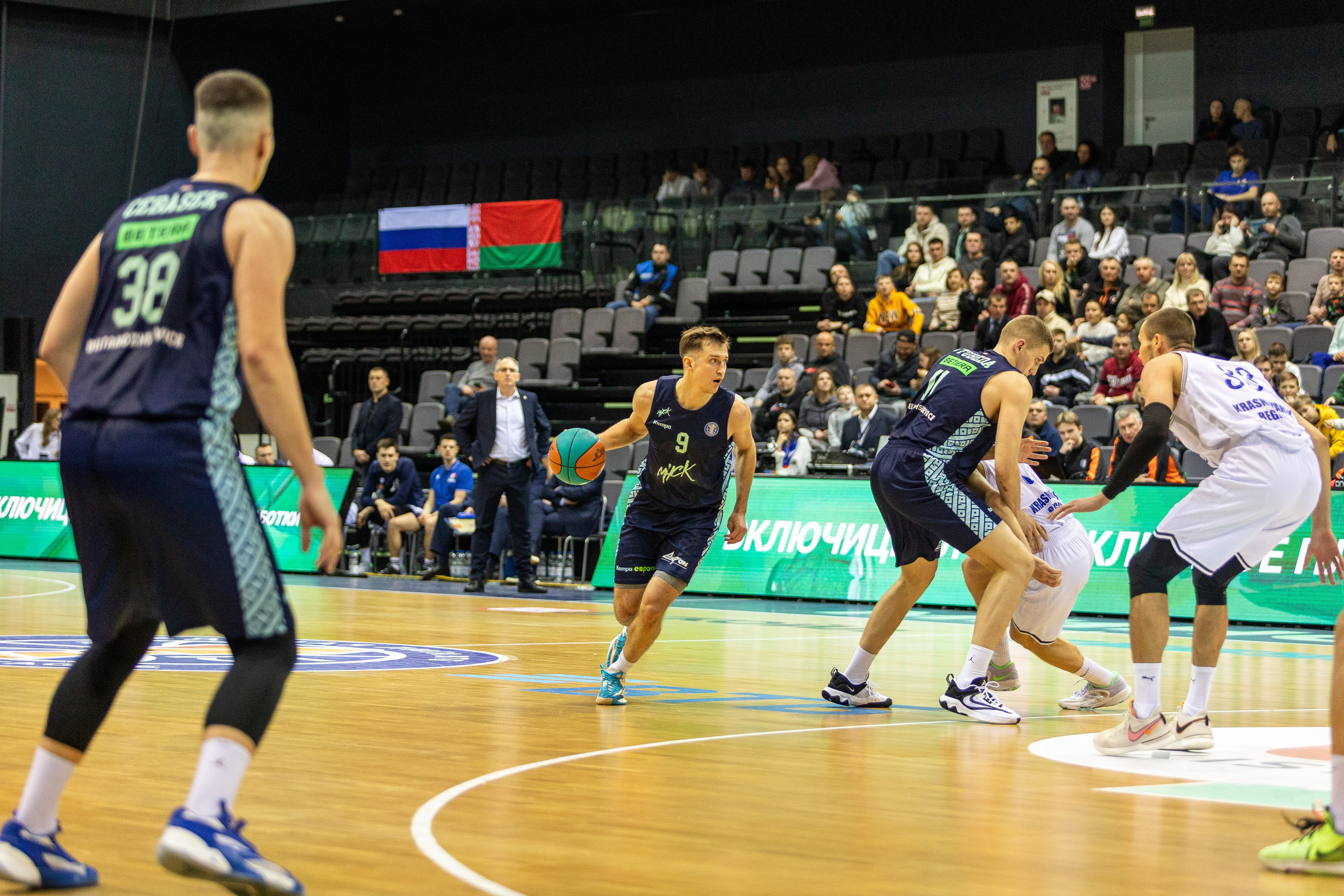 Баскетбол. Лучшие кадры. Минск — Енисей. 11.12.2023. Профессиональный интерьерный и репортажный фотограф Минск и РБ. Максим Орлов