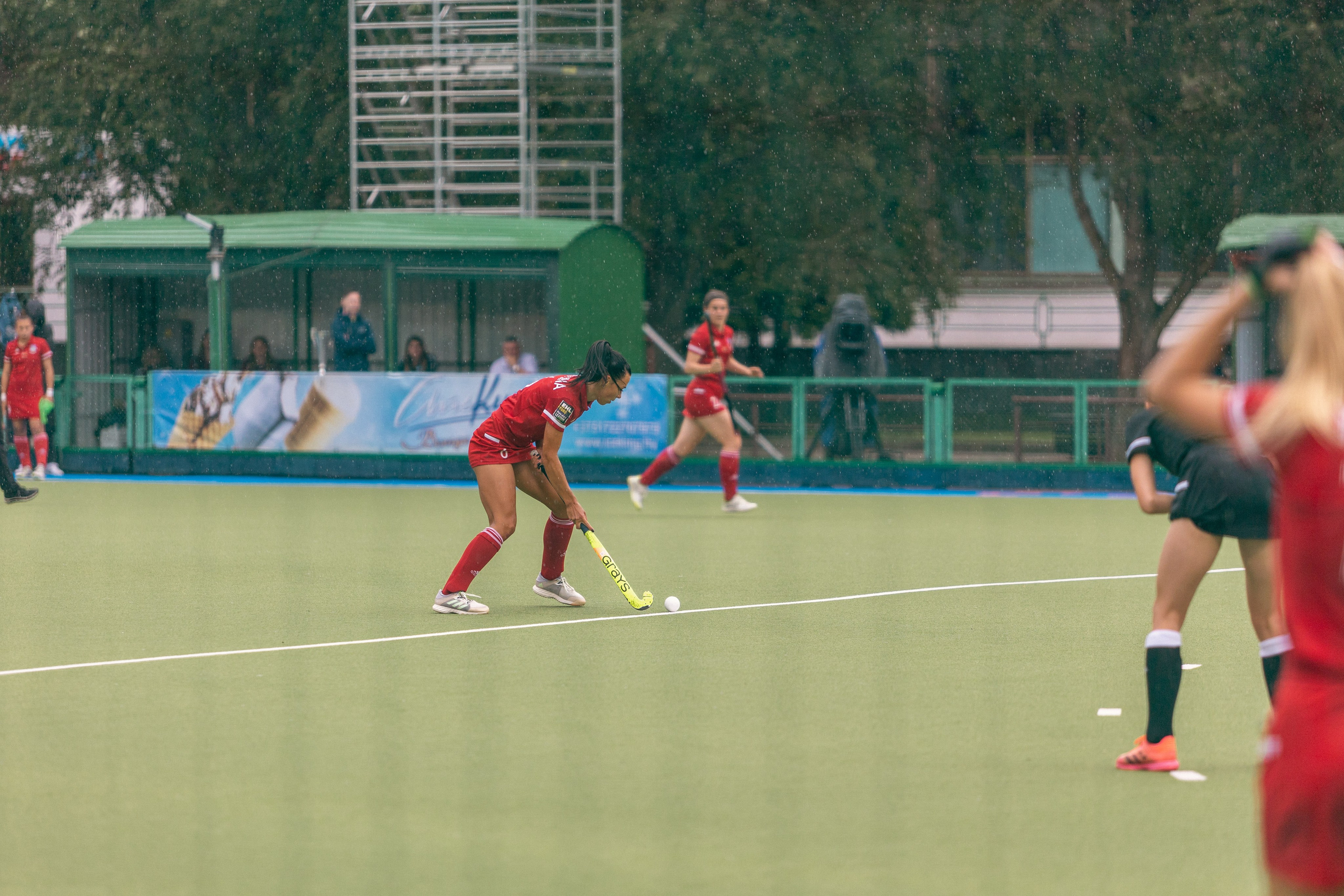 Хоккей на траве. Девушки. ХК Минск — ХК Виктория (Смолевичи) 10.06.2024. Профессиональный интерьерный и репортажный фотограф Минск и РБ. Максим Орлов