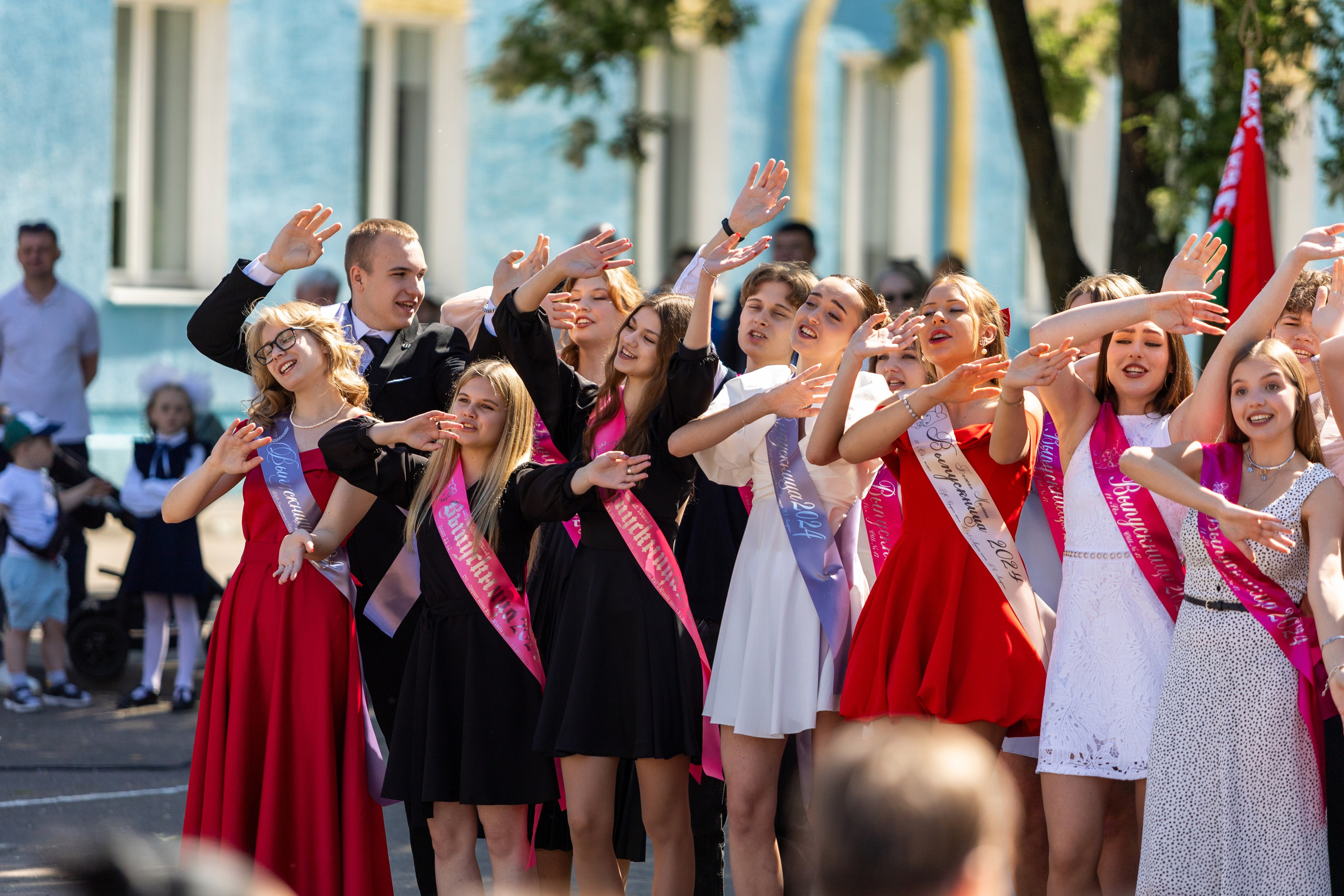 Школа 47. Последний звонок. Профессиональный интерьерный и репортажный фотограф Минск и РБ. Максим Орлов