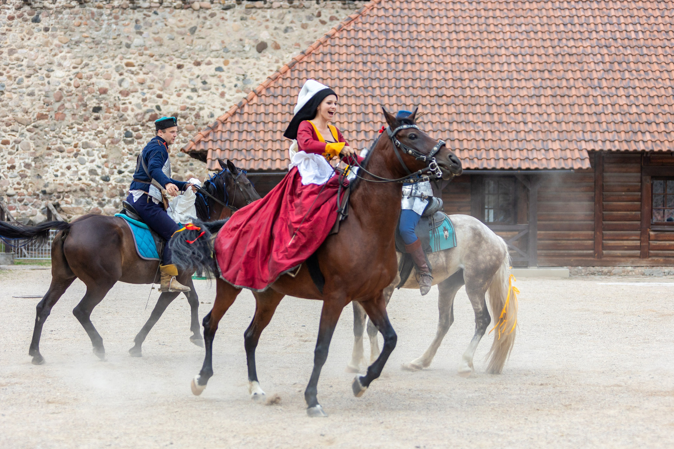 Выступление «Золотой шпоры» на празднике города Лиды. Профессиональный интерьерный и репортажный фотограф Минск и РБ. Максим Орлов