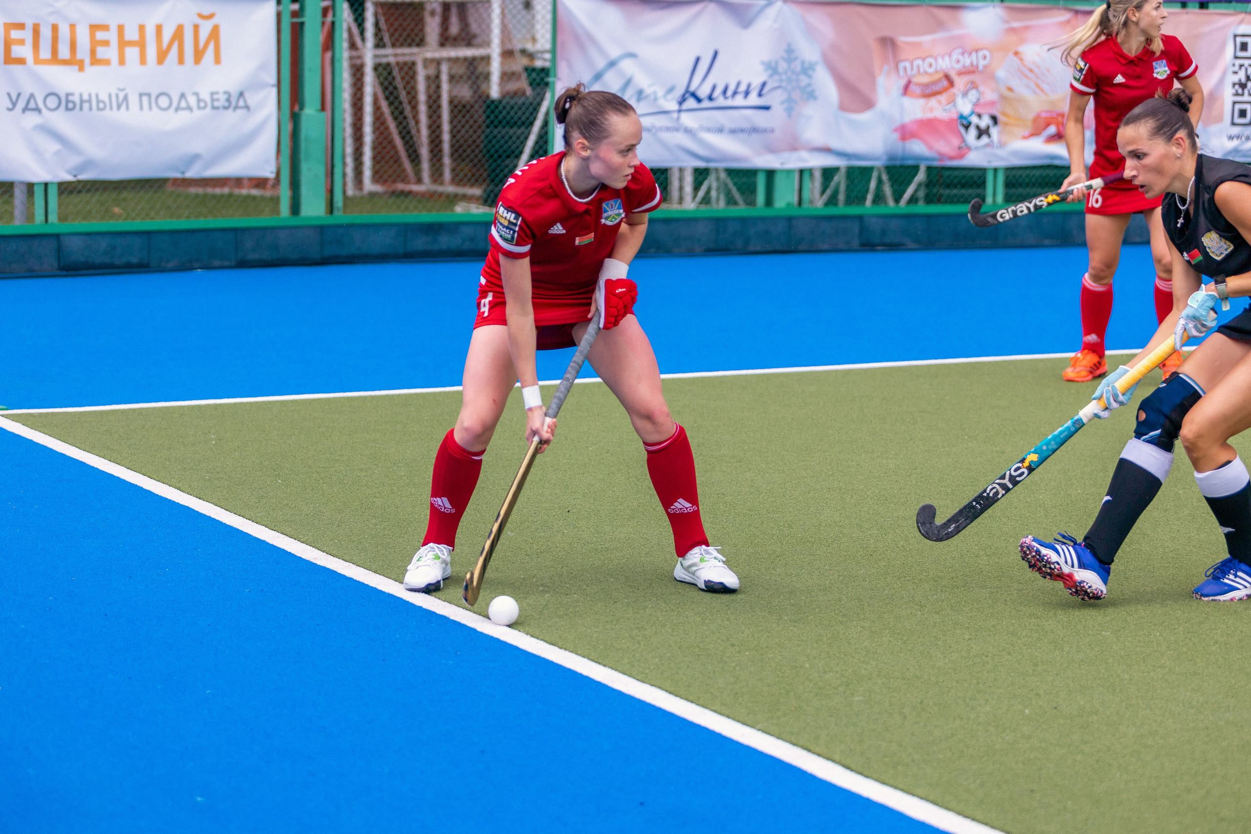 Хоккей на траве. Девушки. ХК Минск — ХК Виктория (Смолевичи) 10.06.2024. Профессиональный интерьерный и репортажный фотограф Минск и РБ. Максим Орлов