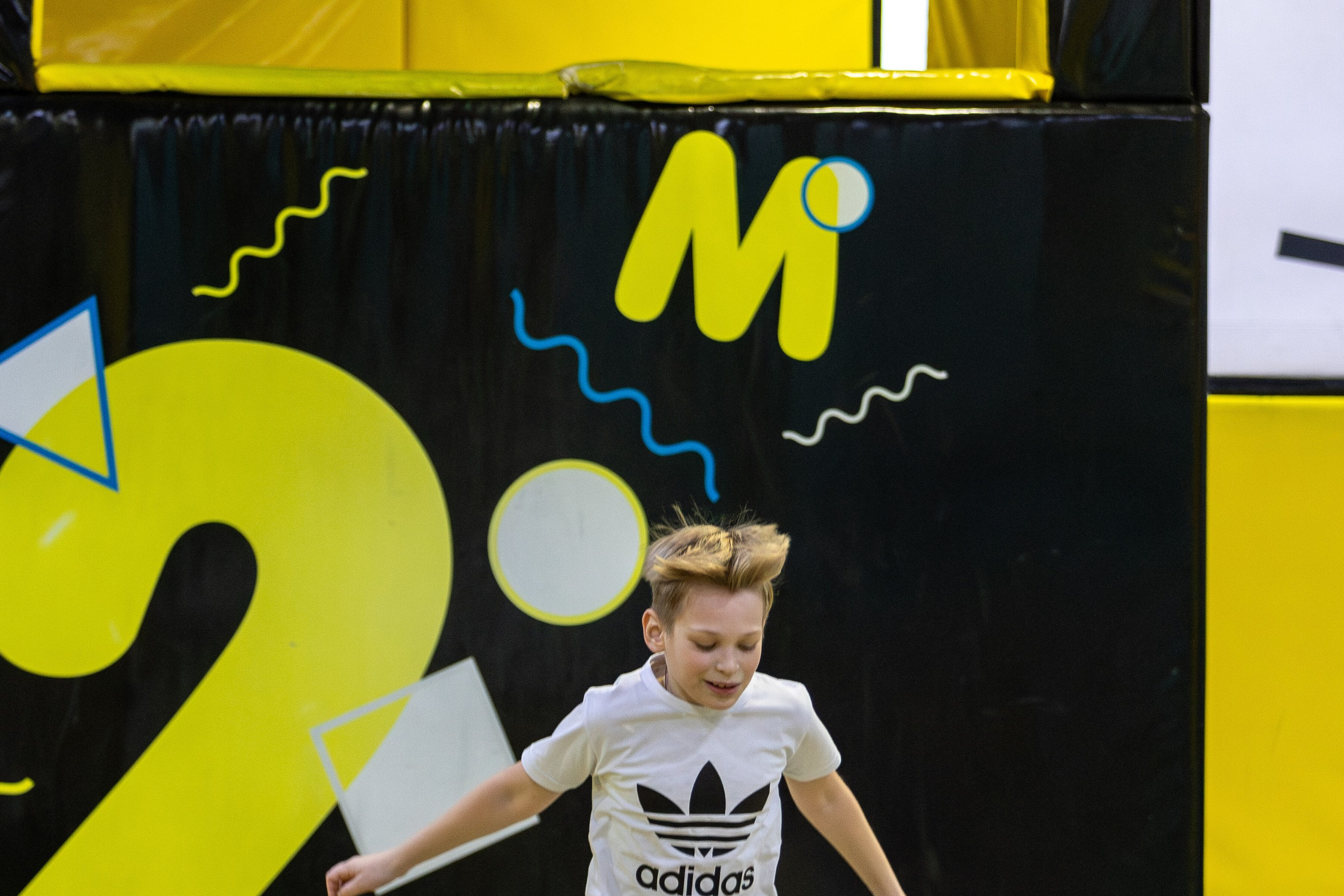 ДР Влада (батутная арена). Профессиональный интерьерный и репортажный фотограф Минск и РБ. Максим Орлов