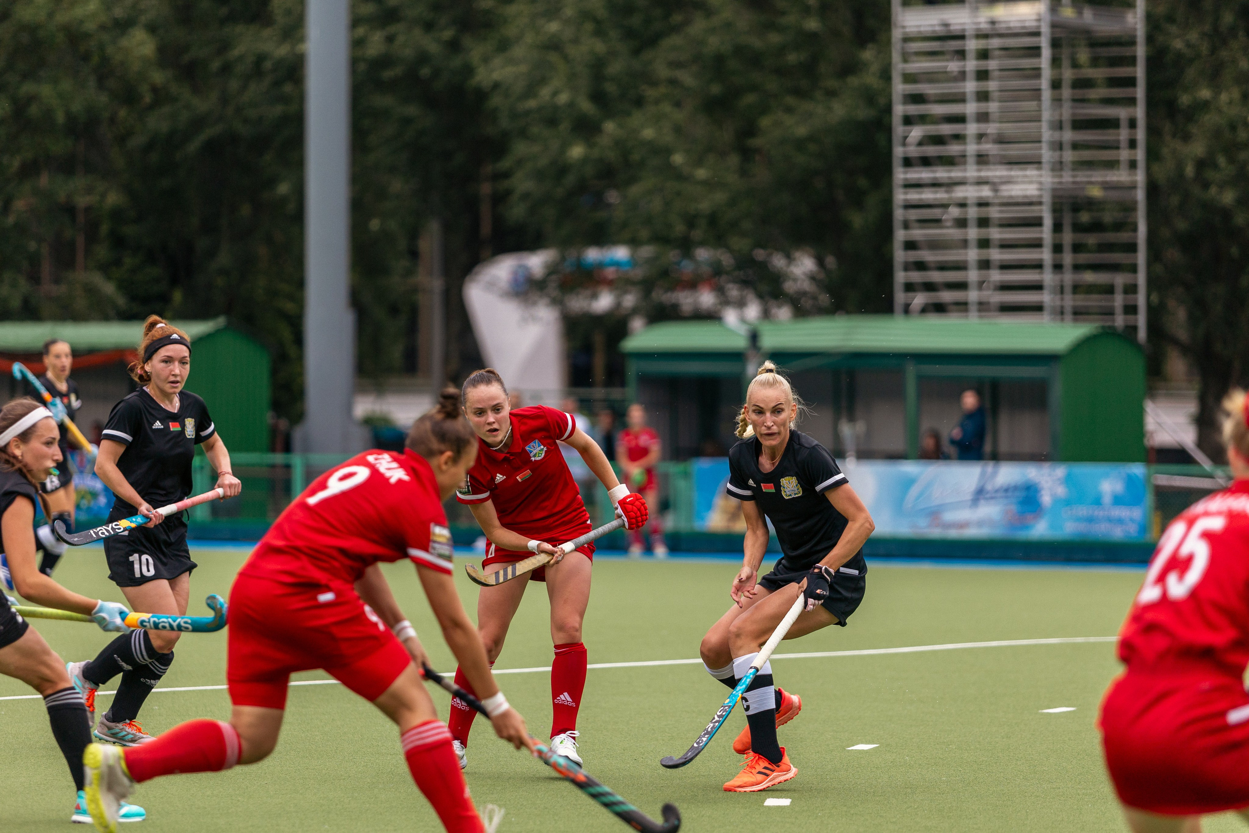 Хоккей на траве. Девушки. ХК Минск — ХК Виктория (Смолевичи) 10.06.2024. Профессиональный интерьерный и репортажный фотограф Минск и РБ. Максим Орлов