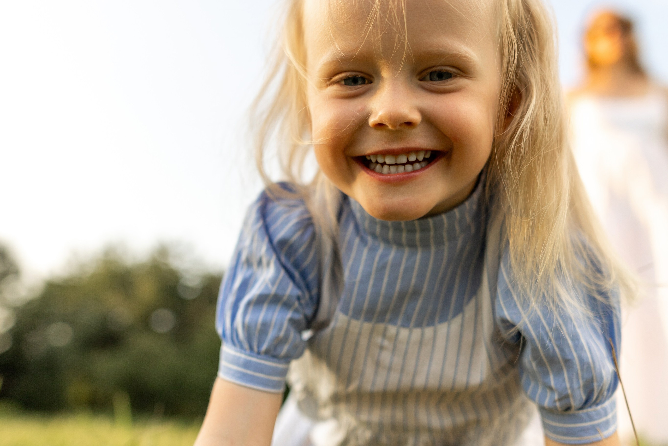 Стеша с мамой. Профессиональный интерьерный и репортажный фотограф Минск и РБ. Максим Орлов