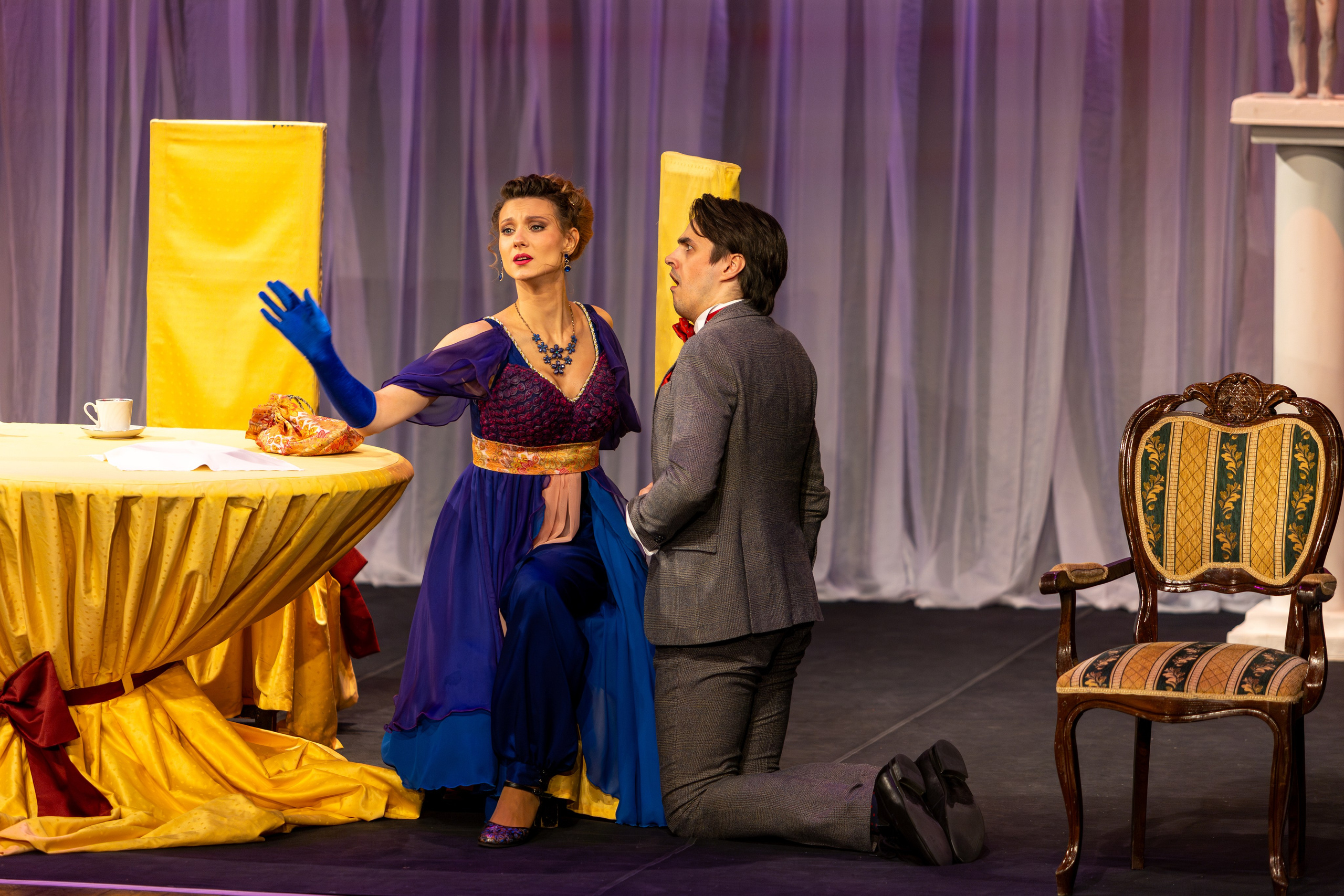 Новый театр «Как важно быть серьезным». Профессиональный интерьерный и репортажный фотограф Минск и РБ. Максим Орлов