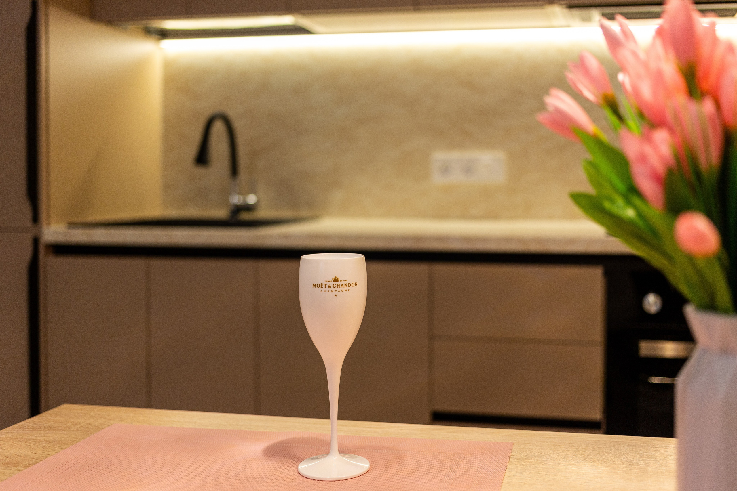 Пр. Мира 14. Профессиональный интерьерный и репортажный фотограф Минск и РБ. Максим Орлов