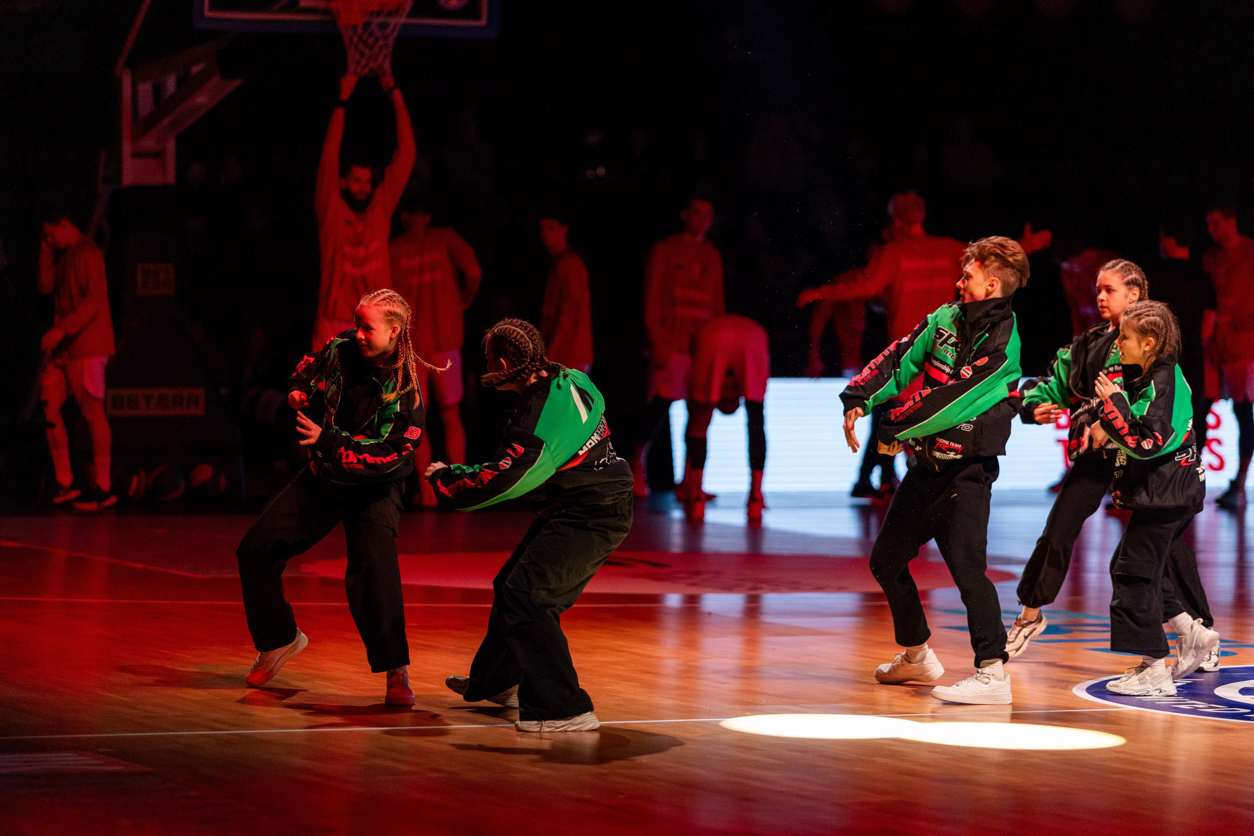 Баскетбол. Минск — MBA. 09.03.2024. Профессиональный интерьерный и репортажный фотограф Минск и РБ. Максим Орлов