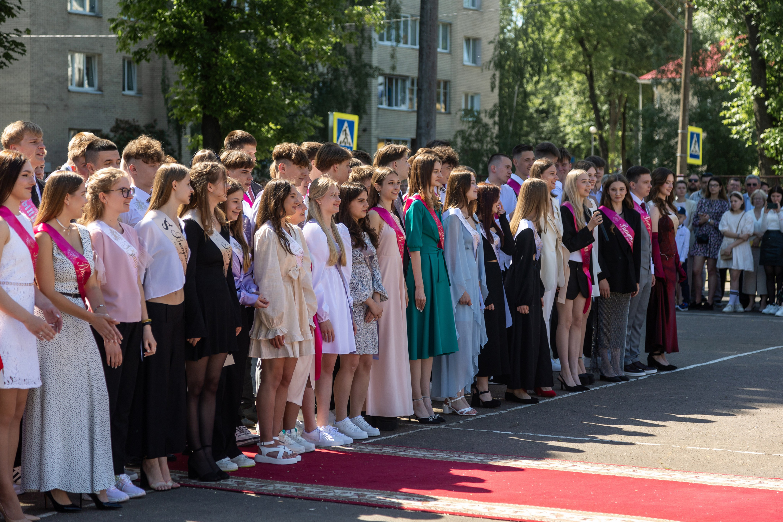 Школа 47. Последний звонок. Профессиональный интерьерный и репортажный фотограф Минск и РБ. Максим Орлов