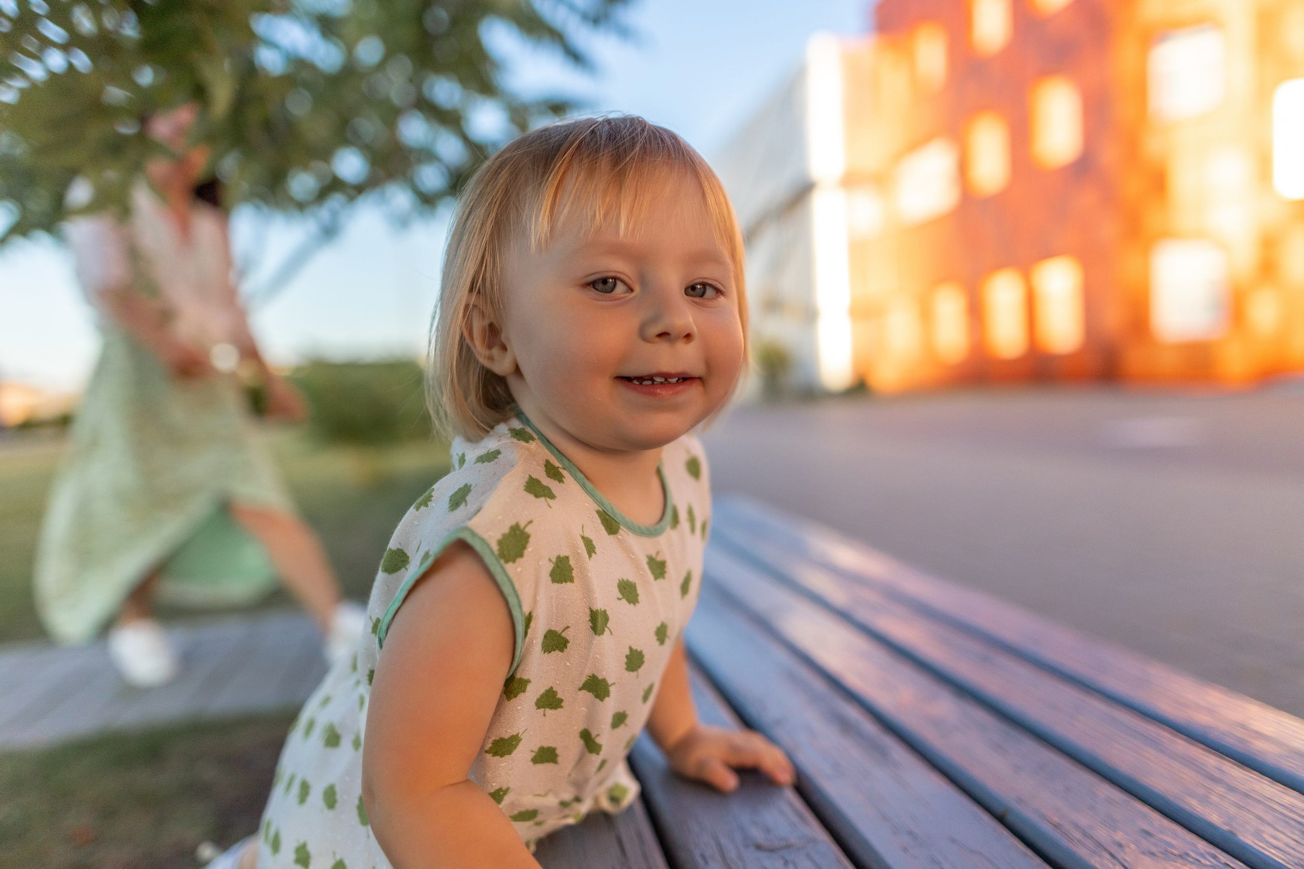 Детская живая фотосессия. Профессиональный интерьерный и репортажный фотограф Минск и РБ. Максим Орлов