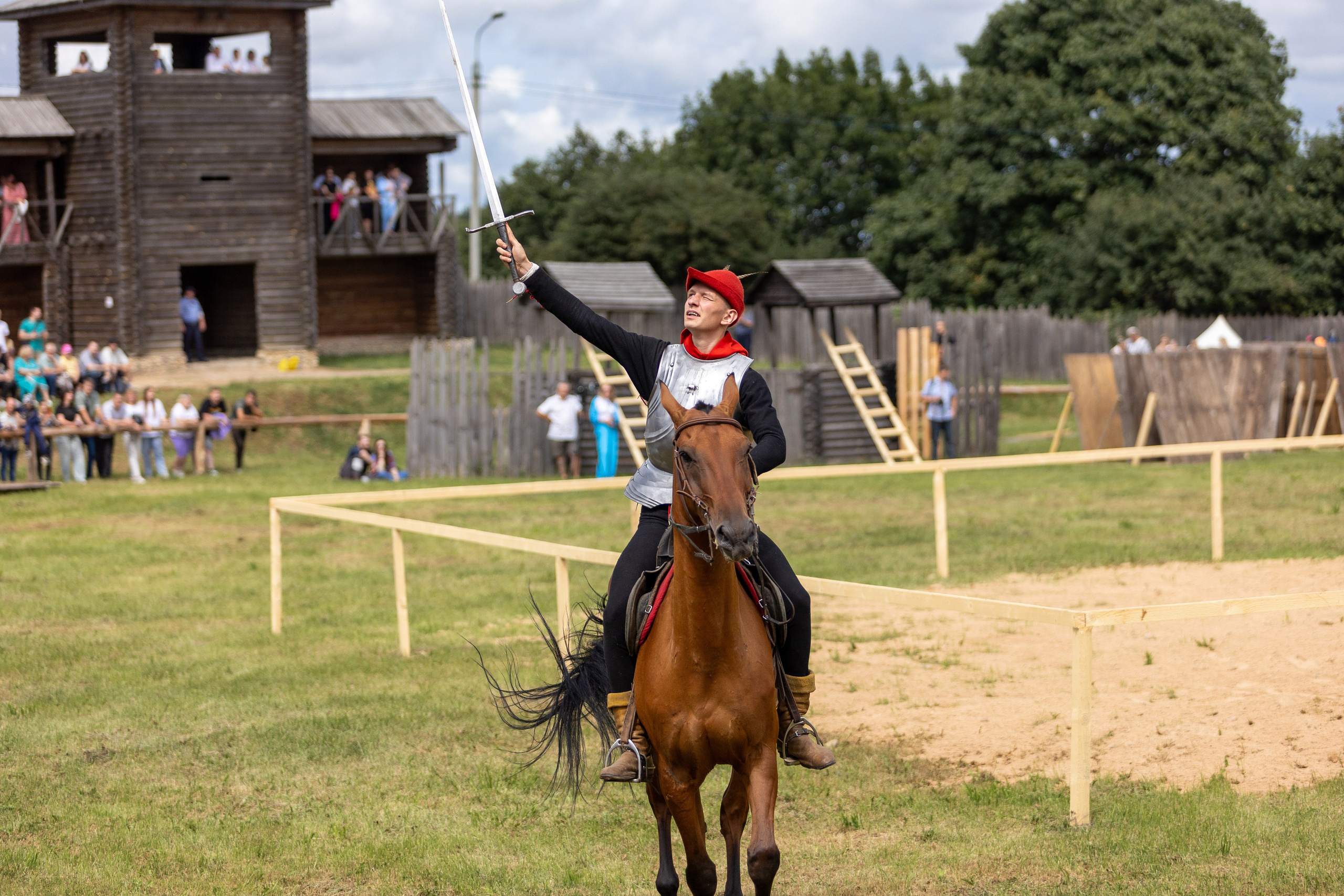 Рыцарский фест. Мстиславль. Профессиональный интерьерный и репортажный фотограф Минск и РБ. Максим Орлов