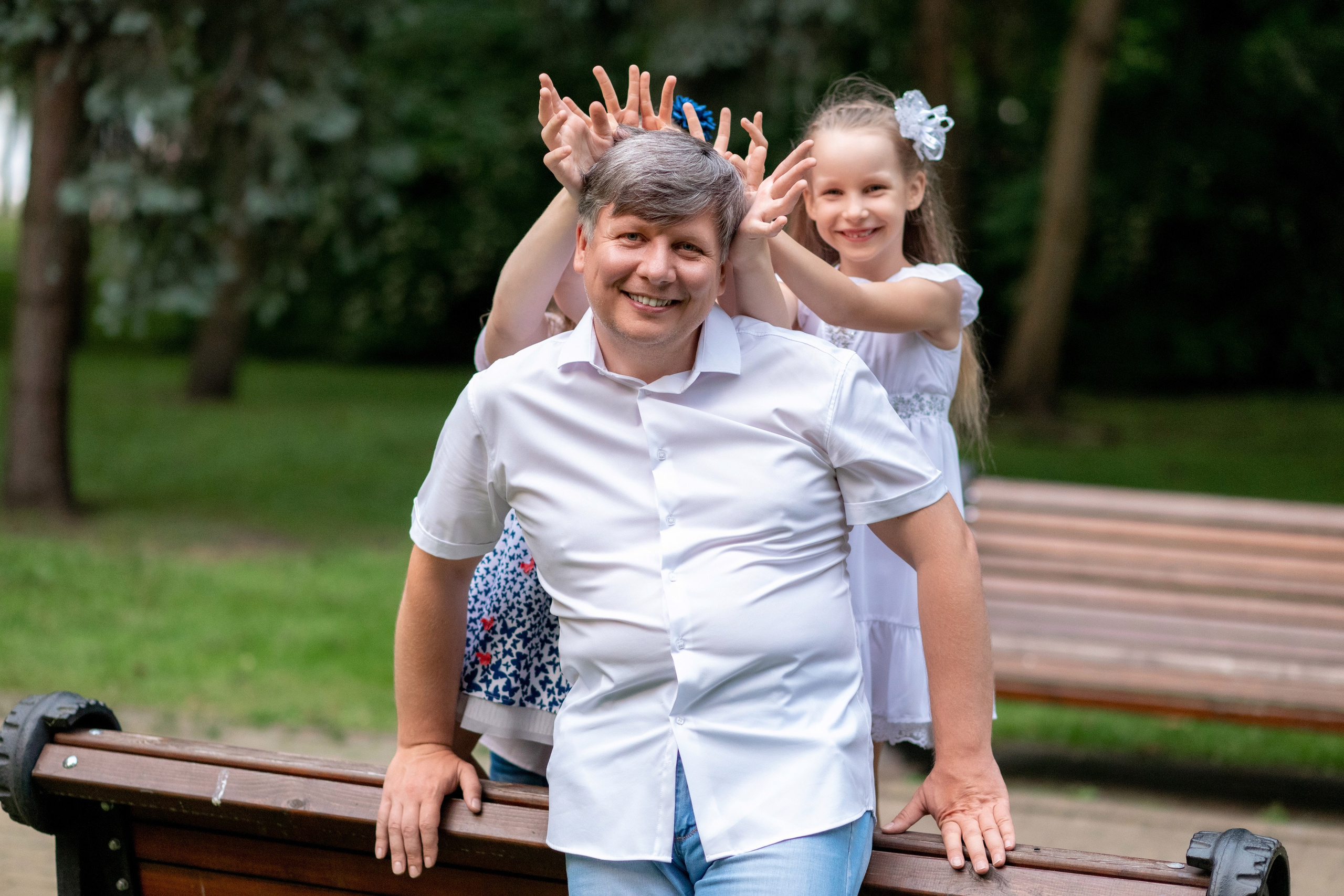 Кирилл + Таня = Леша, Аня и Настя. Профессиональный интерьерный и репортажный фотограф Минск и РБ. Максим Орлов