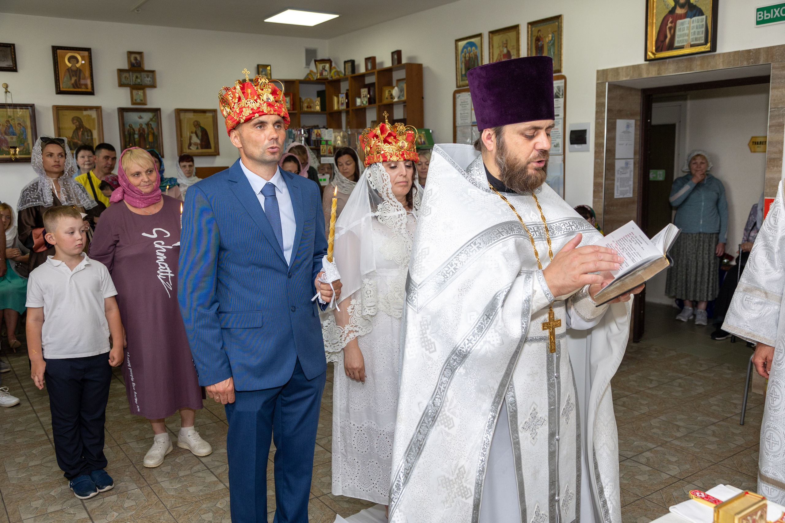 Венчание Михаила и Ольги. Профессиональный интерьерный и репортажный фотограф Минск и РБ. Максим Орлов