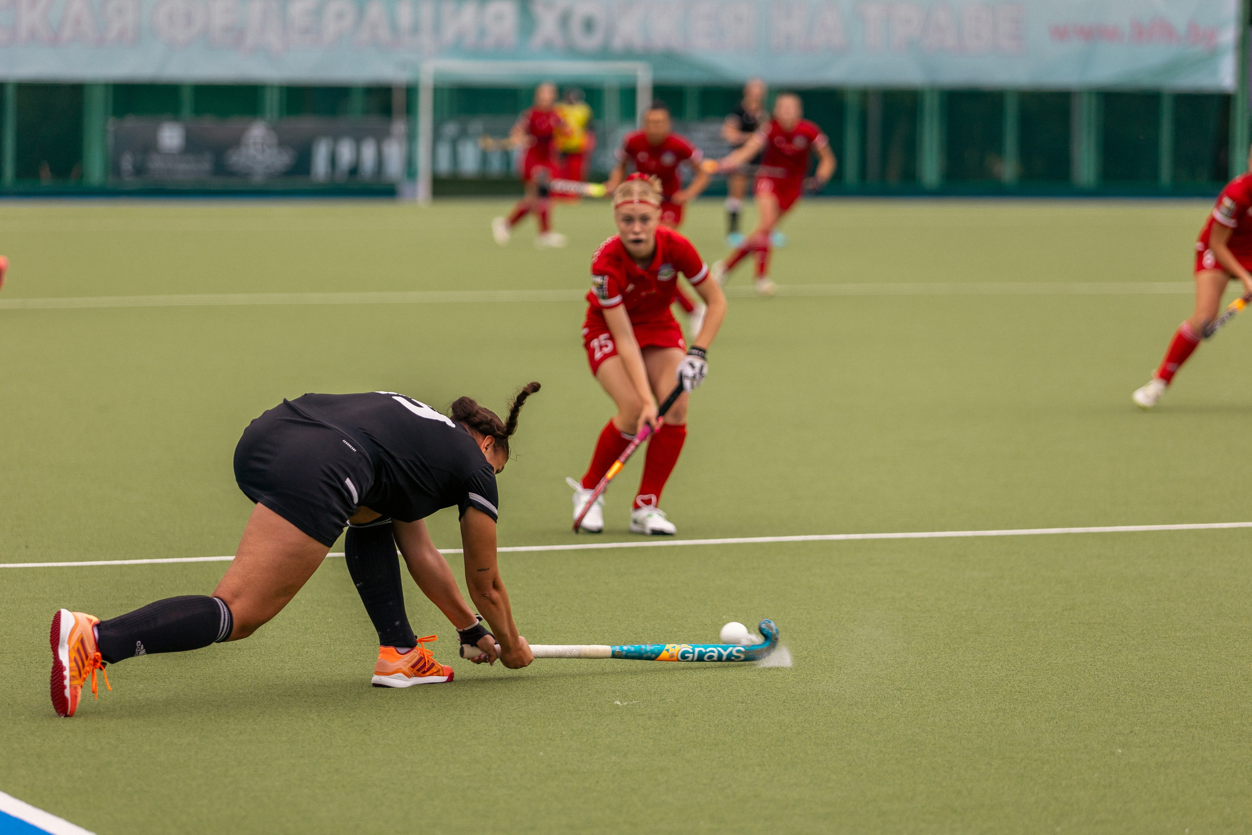 Хоккей на траве. Девушки. ХК Минск — ХК Виктория (Смолевичи) 10.06.2024. Профессиональный интерьерный и репортажный фотограф Минск и РБ. Максим Орлов