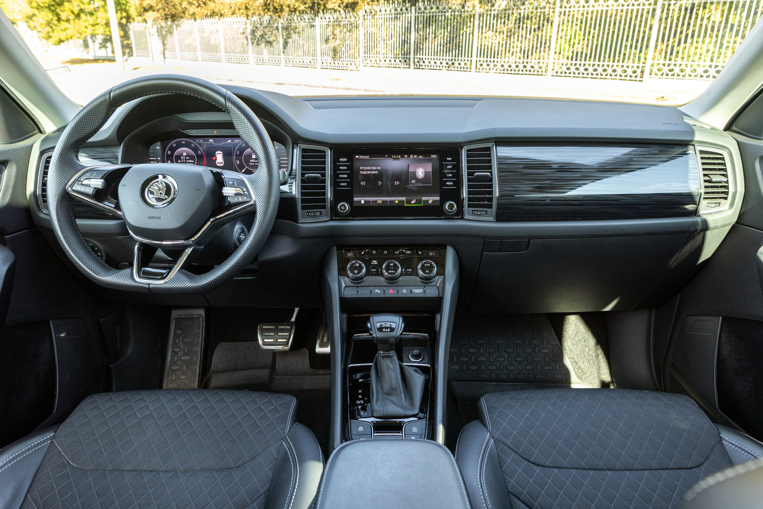 Skoda Kodiaq. Профессиональный интерьерный и репортажный фотограф Минск и РБ. Максим Орлов