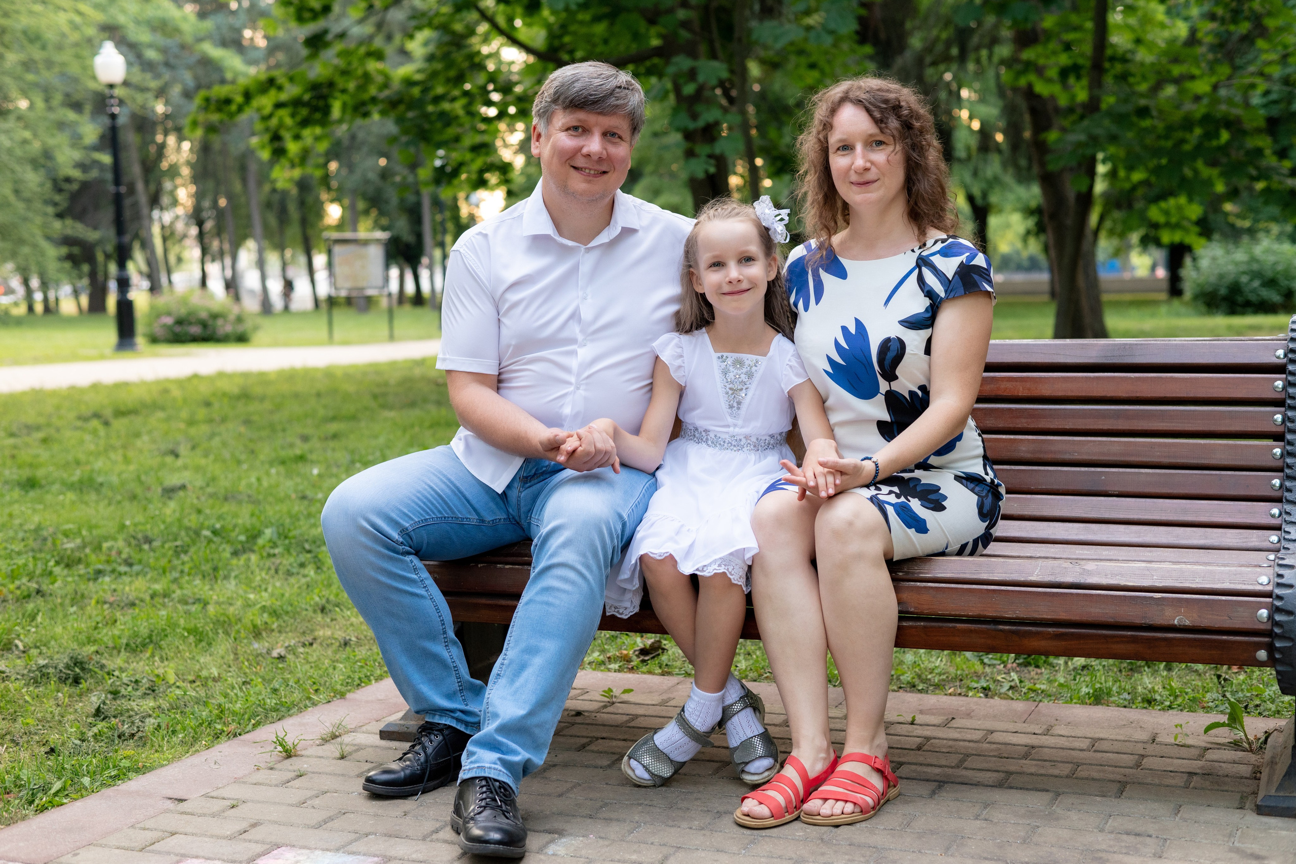 Кирилл + Таня = Леша, Аня и Настя. Профессиональный интерьерный и репортажный фотограф Минск и РБ. Максим Орлов