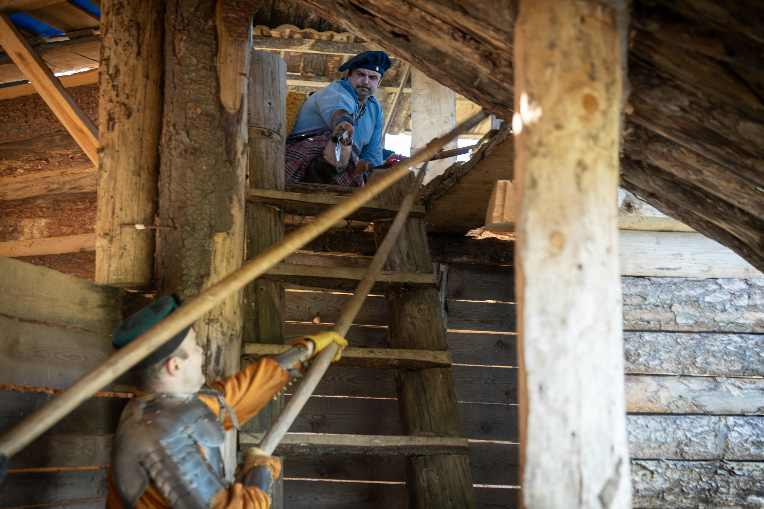 Золотая шпора. Огнем и мечем. День второй. Вылазка в лес. Штурм фортеции. Княжеский пир. Профессиональный интерьерный и репортажный фотограф Минск и РБ. Максим Орлов