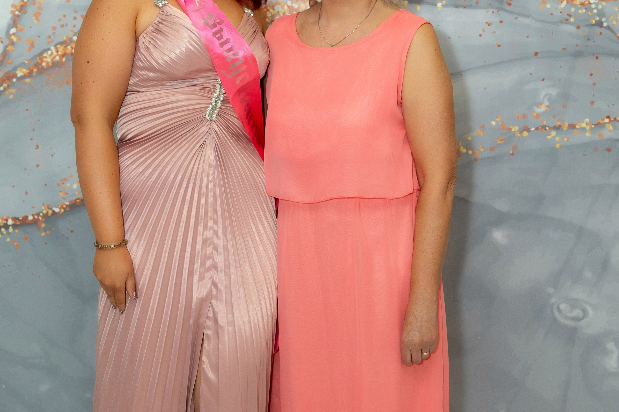 Вручение дипломов. 47 школа. Профессиональный интерьерный и репортажный фотограф Минск и РБ. Максим Орлов