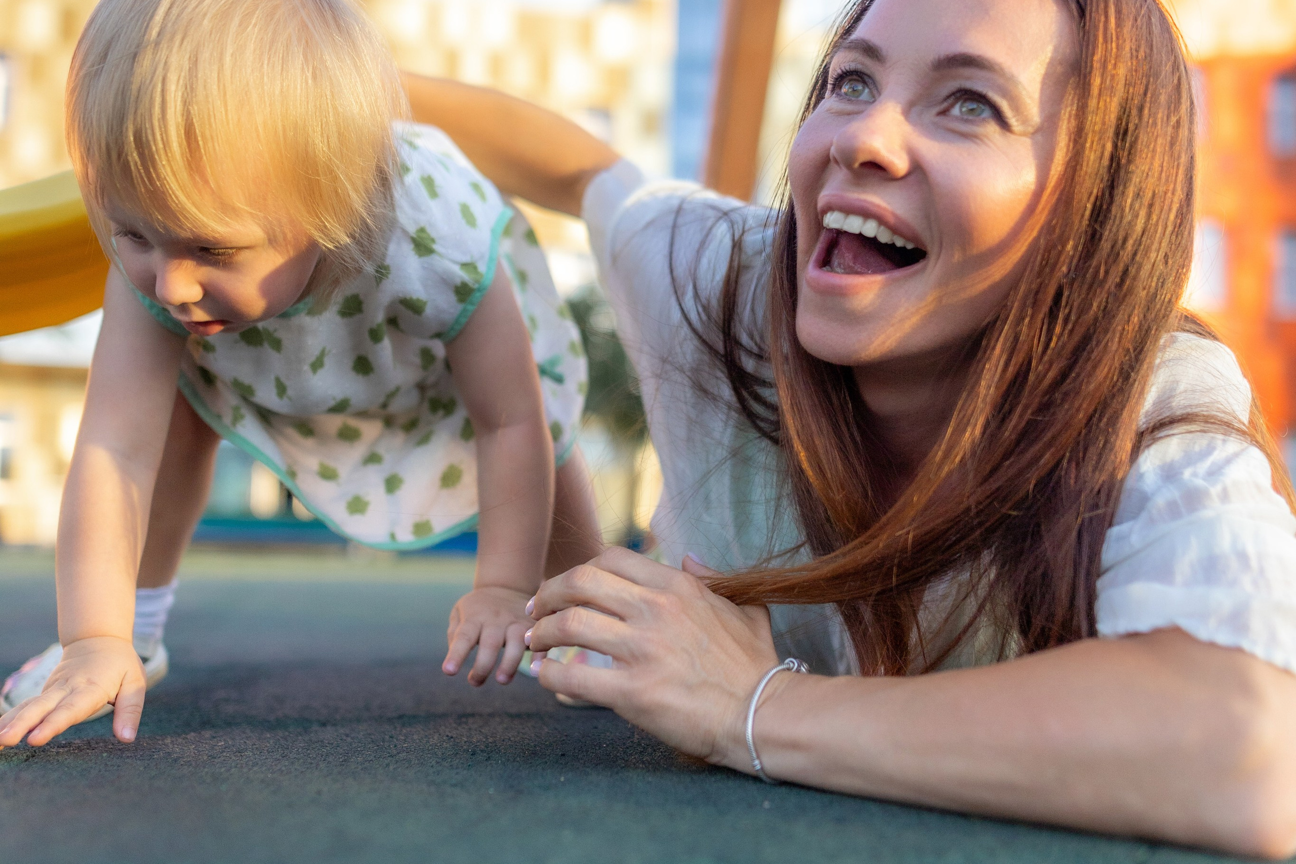 Детская живая фотосессия. Профессиональный интерьерный и репортажный фотограф Минск и РБ. Максим Орлов