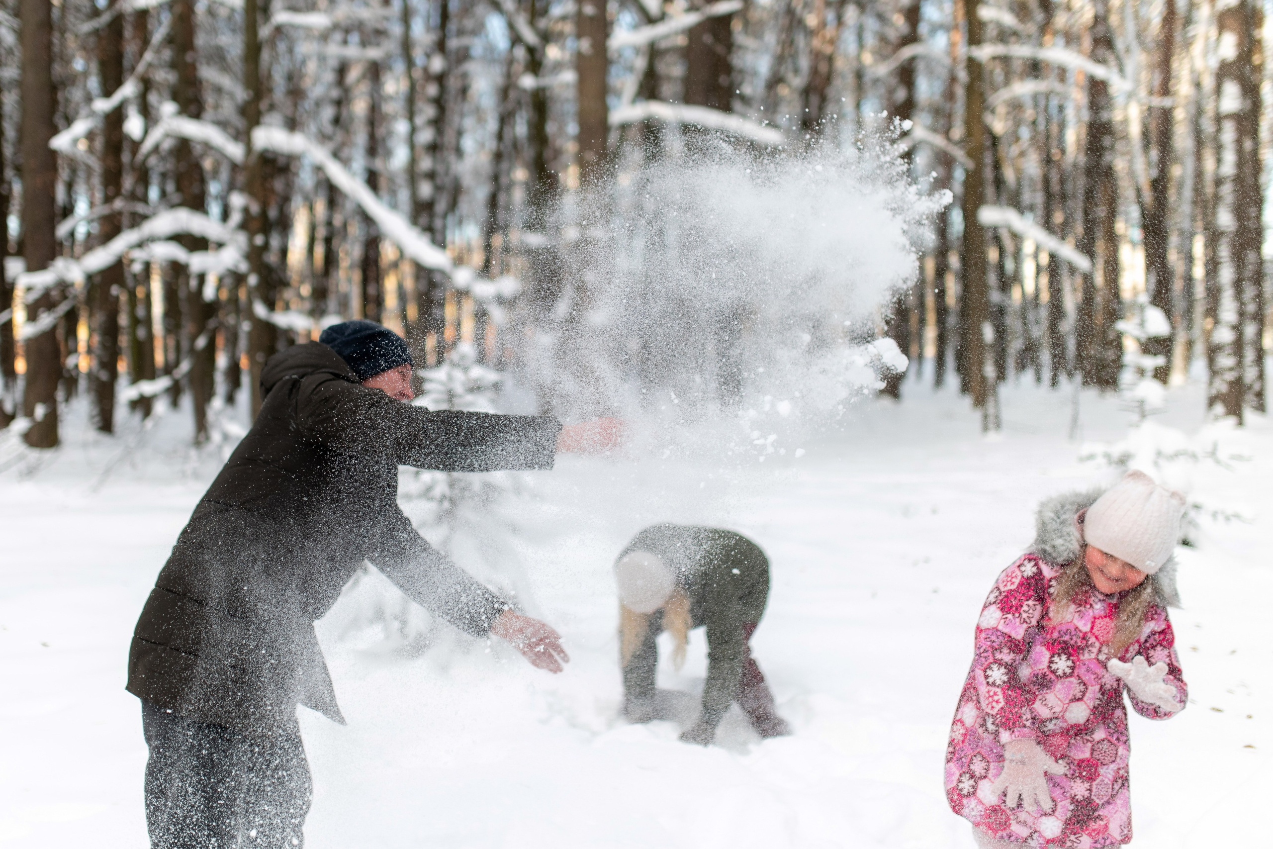 Сергей с семьей (в парке). Профессиональный интерьерный и репортажный фотограф Минск и РБ. Максим Орлов
