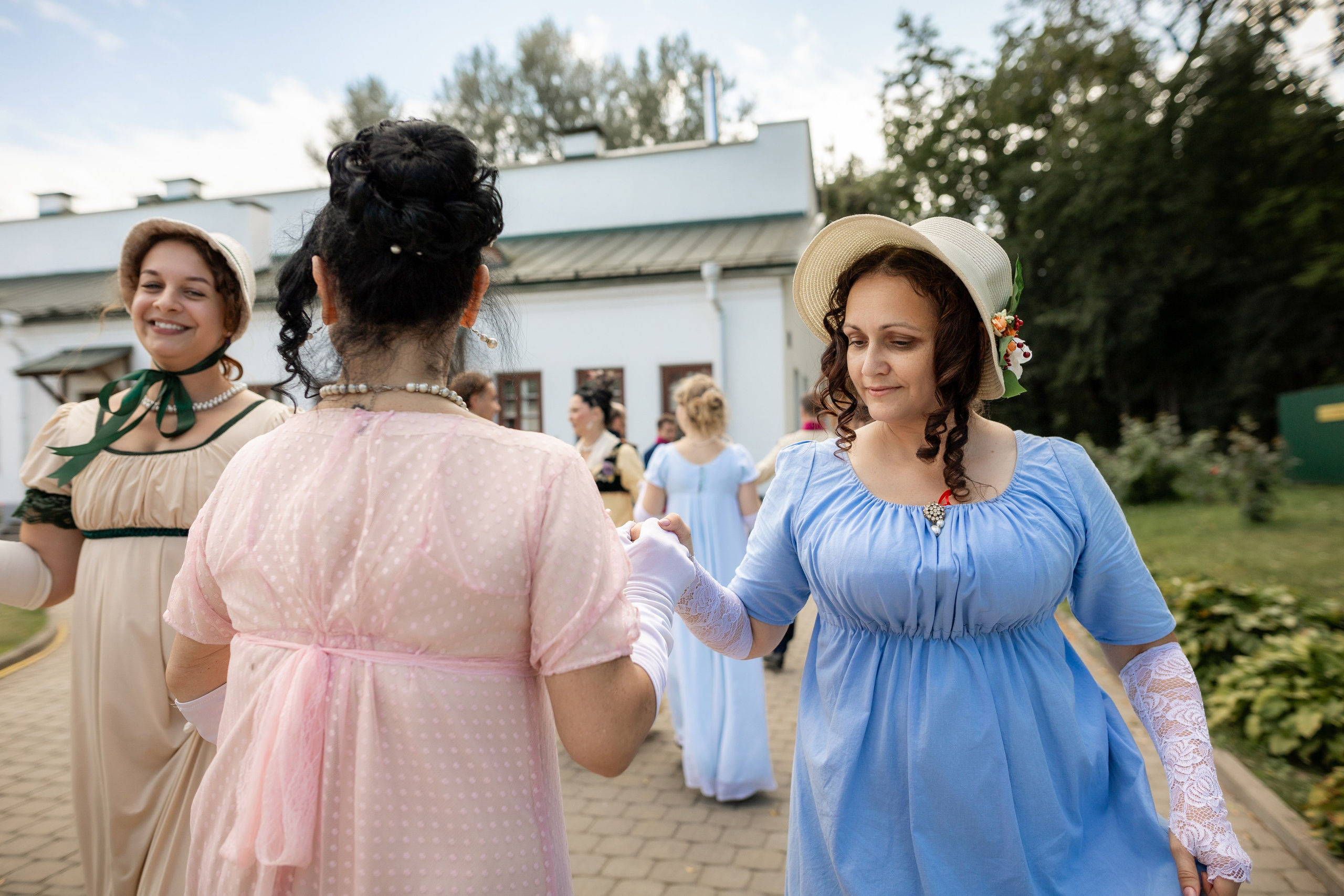 Пикник начала 19 века. Профессиональный интерьерный и репортажный фотограф Минск и РБ. Максим Орлов
