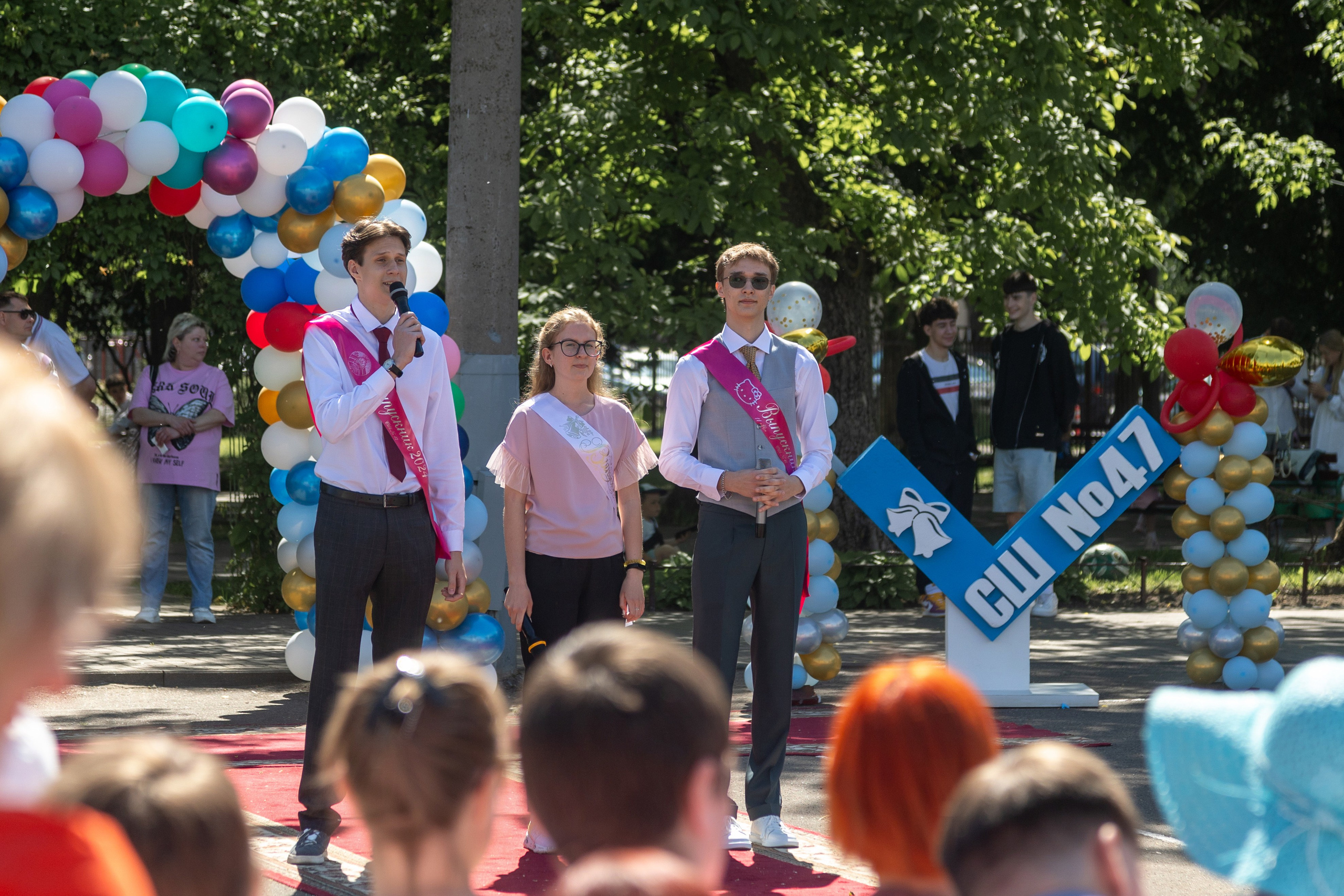 Школа 47. Последний звонок. Профессиональный интерьерный и репортажный фотограф Минск и РБ. Максим Орлов