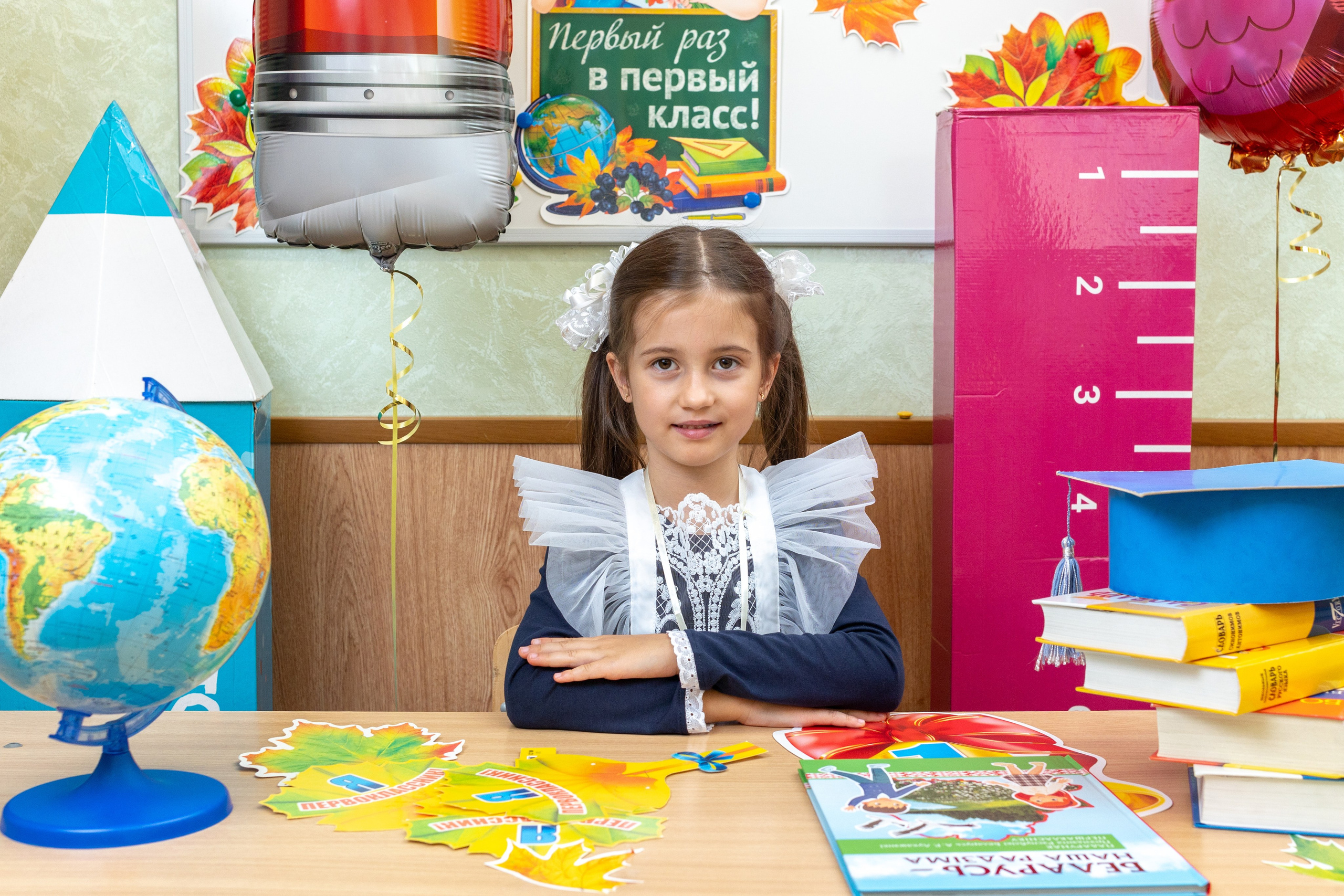 Линейка 1 сентября 2023 г. Профессиональный интерьерный и репортажный фотограф Минск и РБ. Максим Орлов