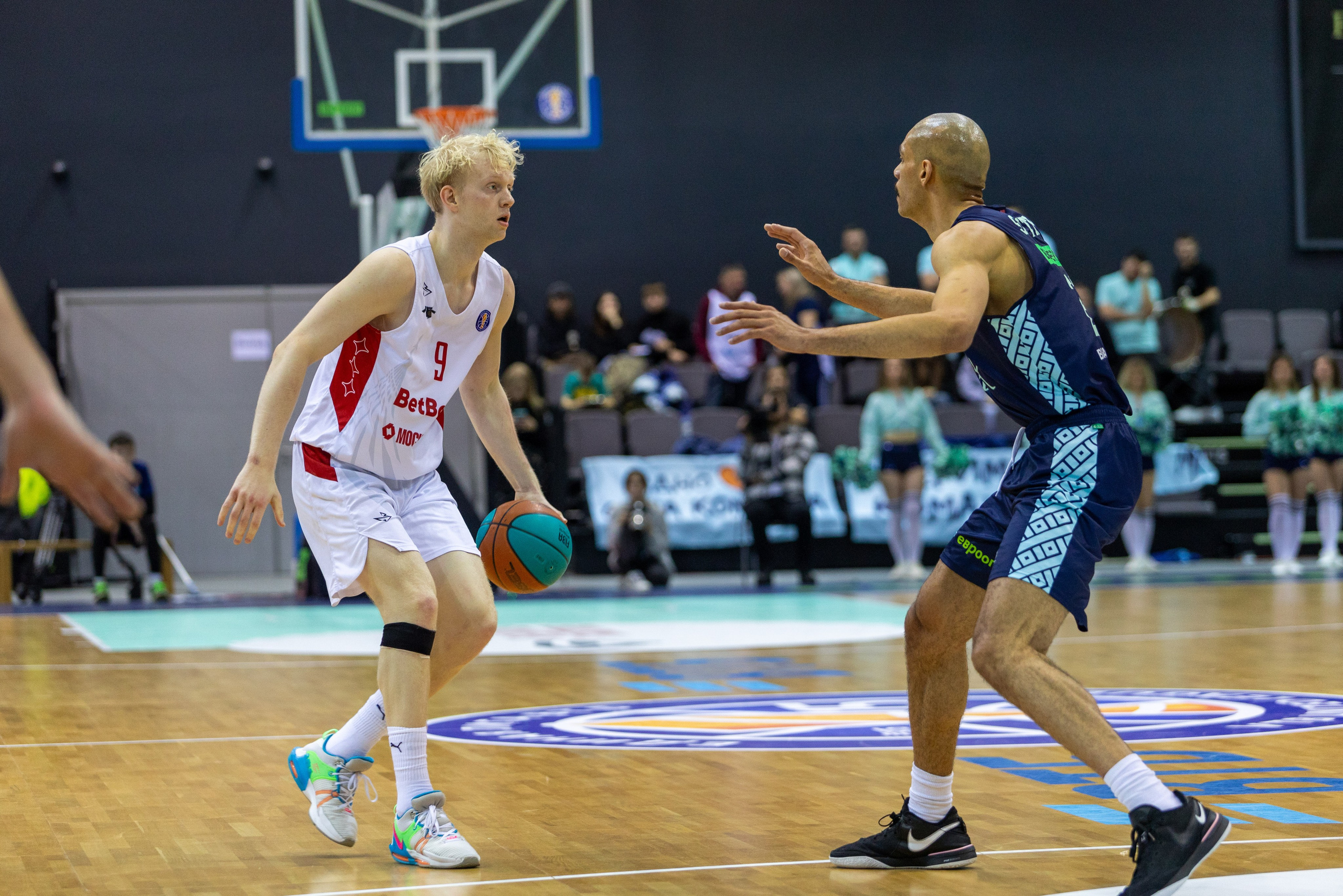 Баскетбол. Минск — MBA. 09.03.2024. Профессиональный интерьерный и репортажный фотограф Минск и РБ. Максим Орлов