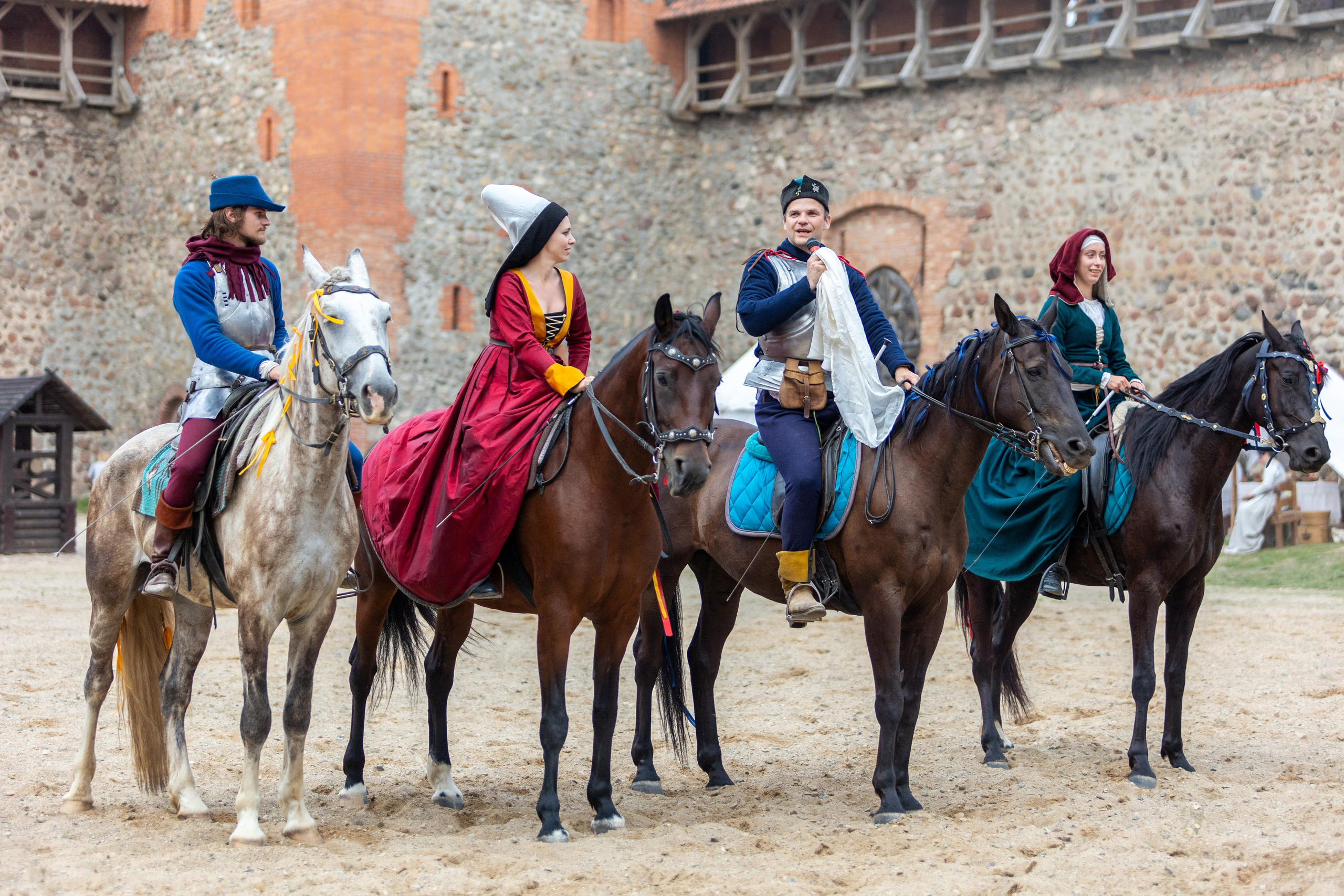Выступление «Золотой шпоры» на празднике города Лиды. Профессиональный интерьерный и репортажный фотограф Минск и РБ. Максим Орлов