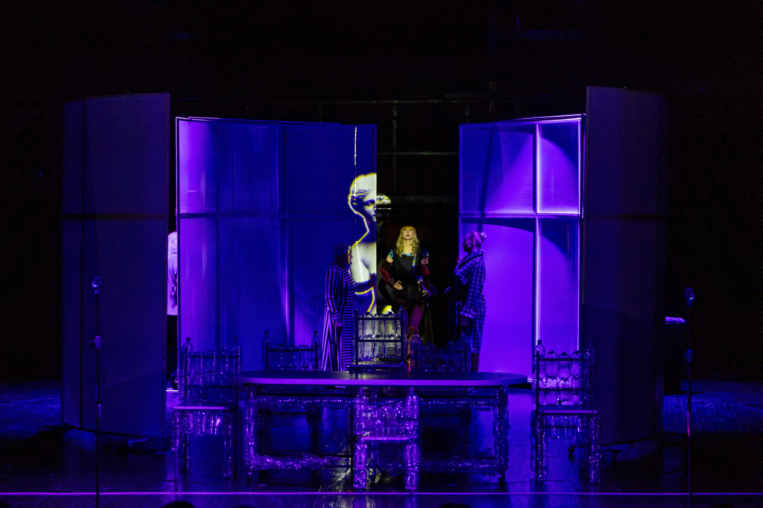 Новый театр «Нобелевская неделя». Профессиональный интерьерный и репортажный фотограф Минск и РБ. Максим Орлов