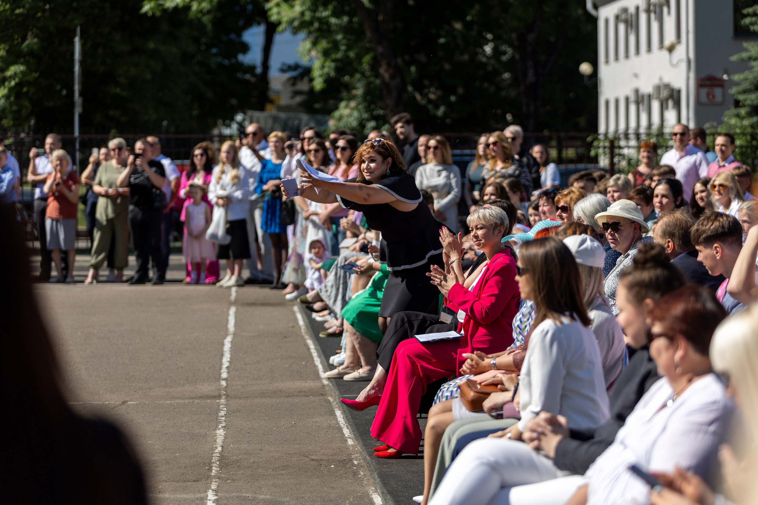 Школа 47. Последний звонок. Профессиональный интерьерный и репортажный фотограф Минск и РБ. Максим Орлов