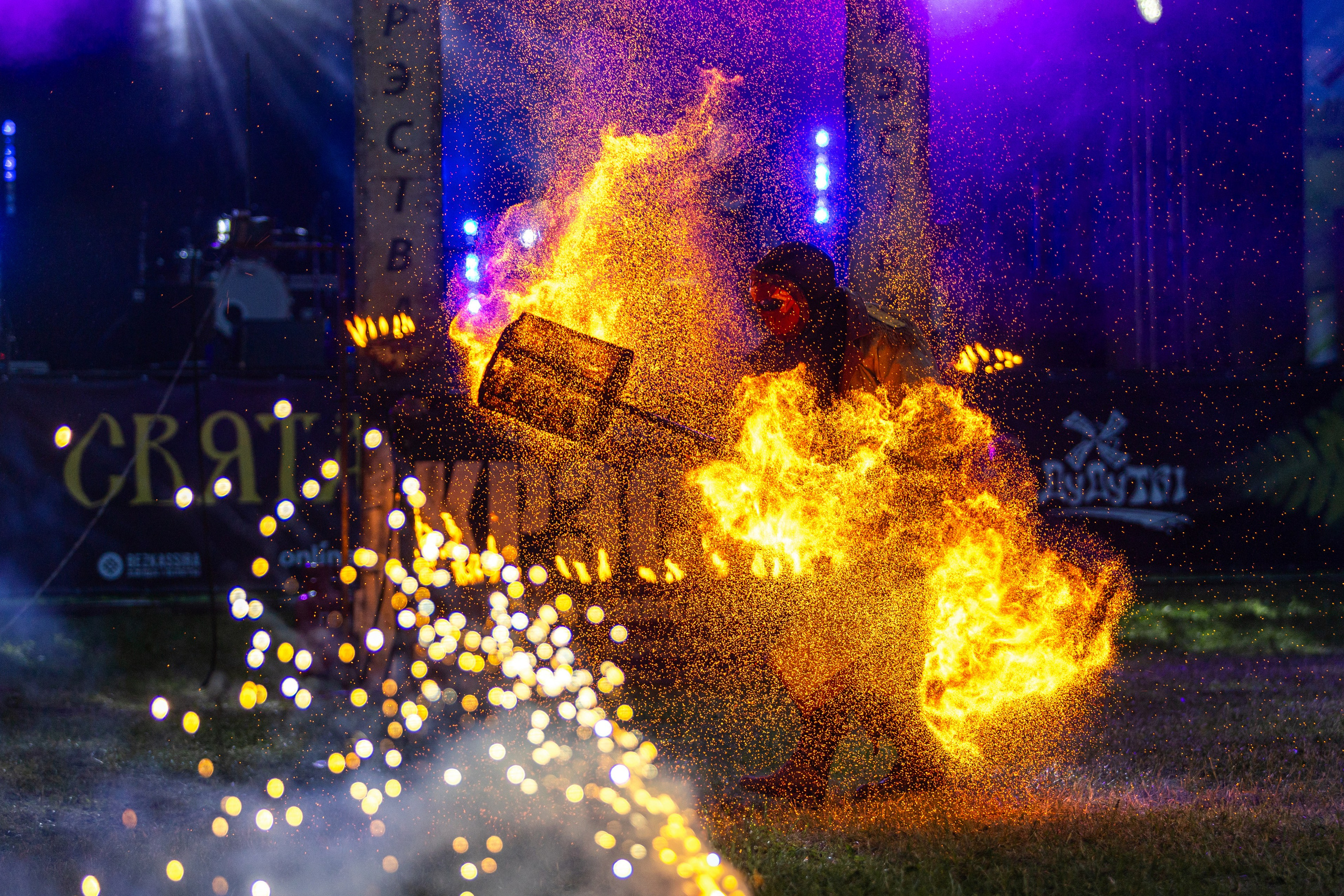 Свята сонца. Профессиональный интерьерный и репортажный фотограф Минск и РБ. Максим Орлов