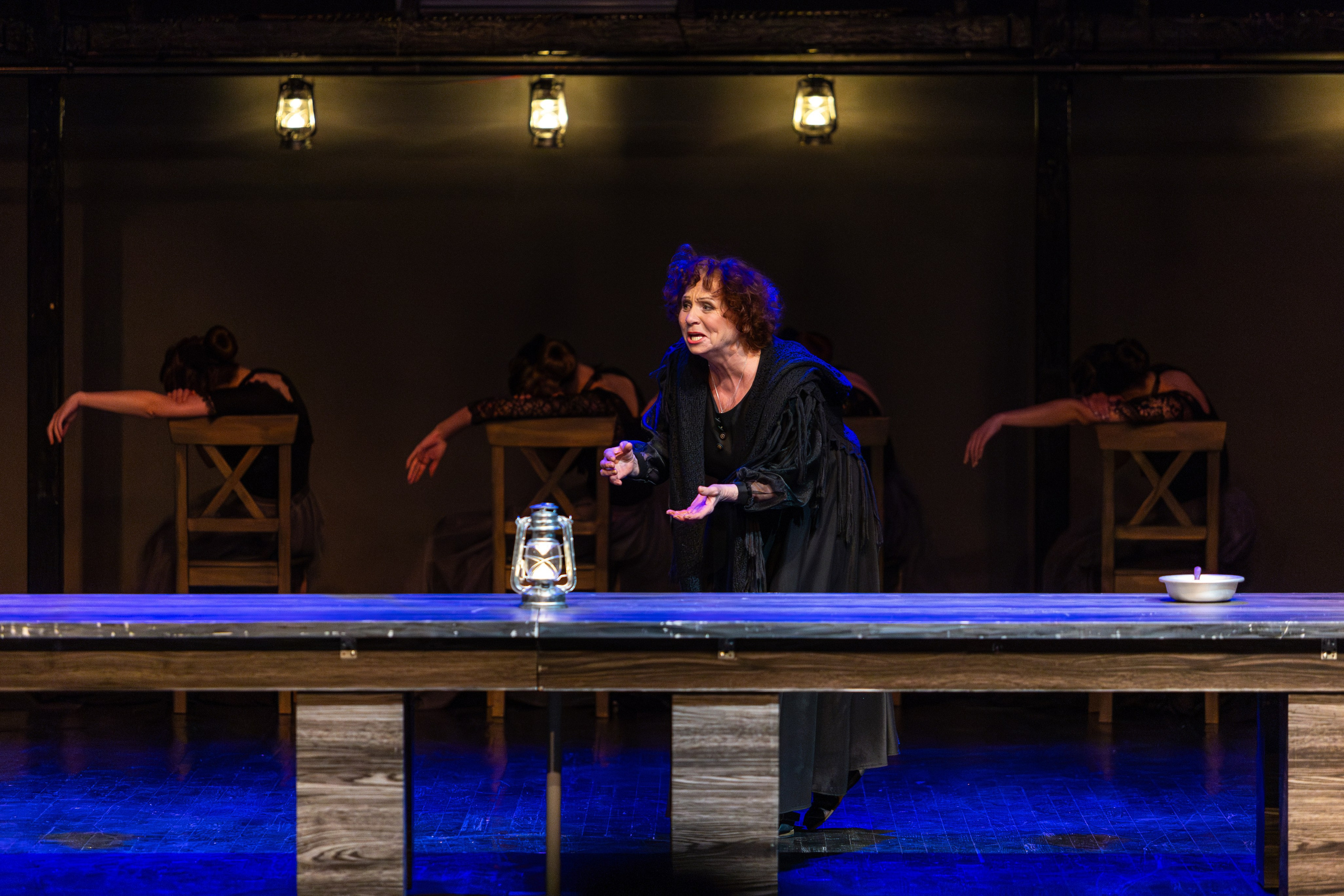 Новый театр «Дом Бернарды Альбы». Профессиональный интерьерный и репортажный фотограф Минск и РБ. Максим Орлов