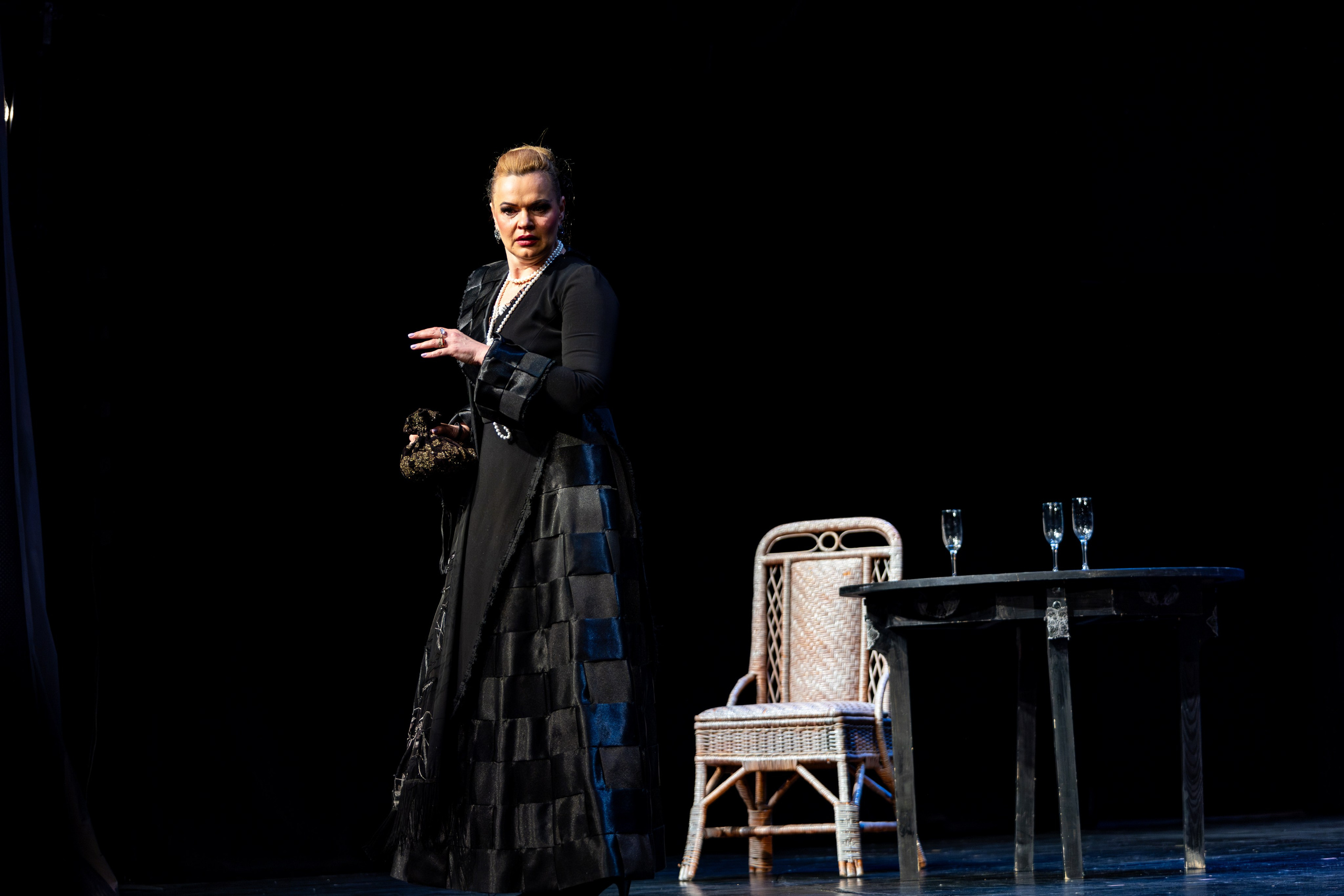 Новый театр «Я вещь». Профессиональный интерьерный и репортажный фотограф Минск и РБ. Максим Орлов