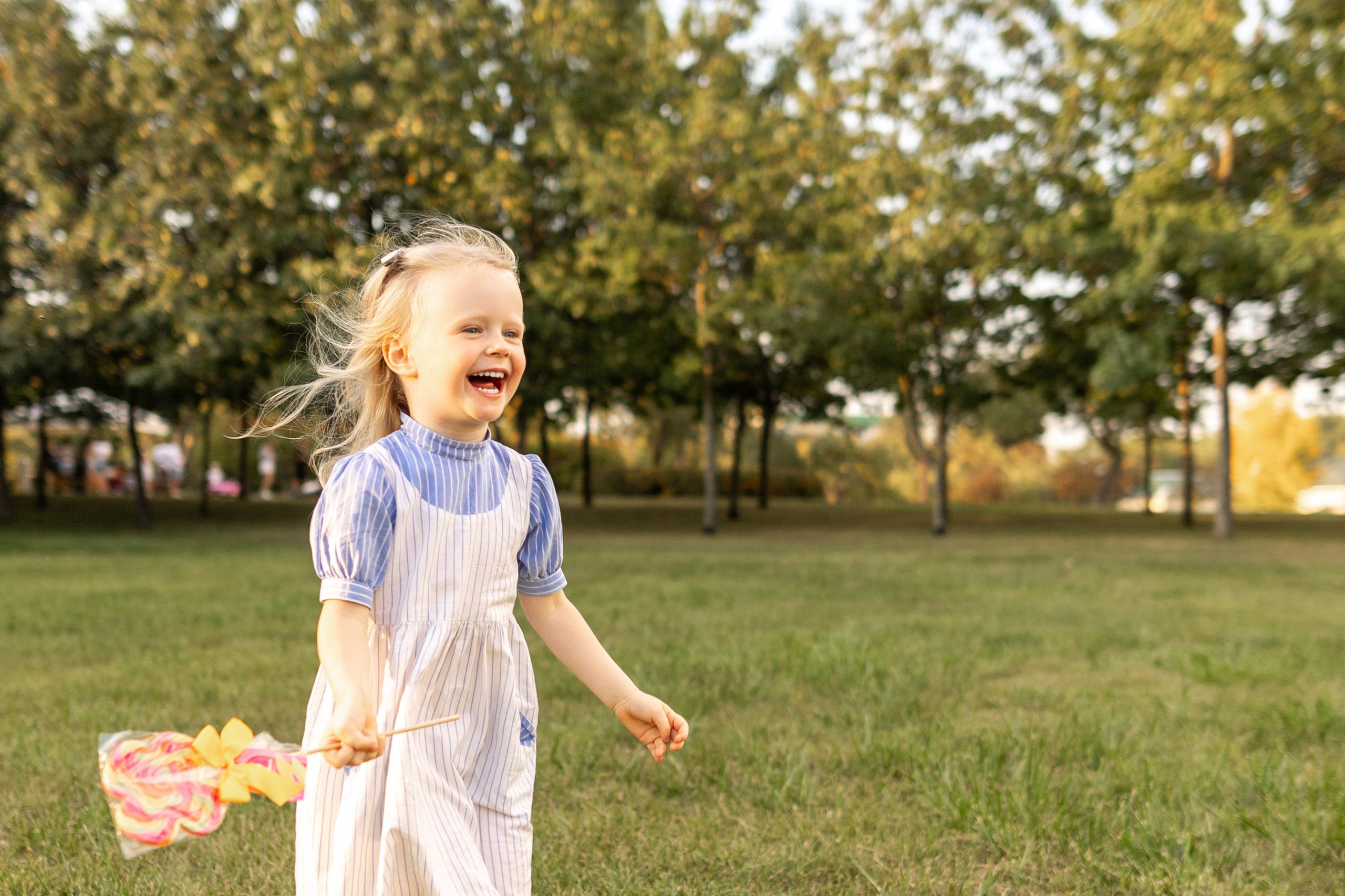 Стеша с мамой. Профессиональный интерьерный и репортажный фотограф Минск и РБ. Максим Орлов