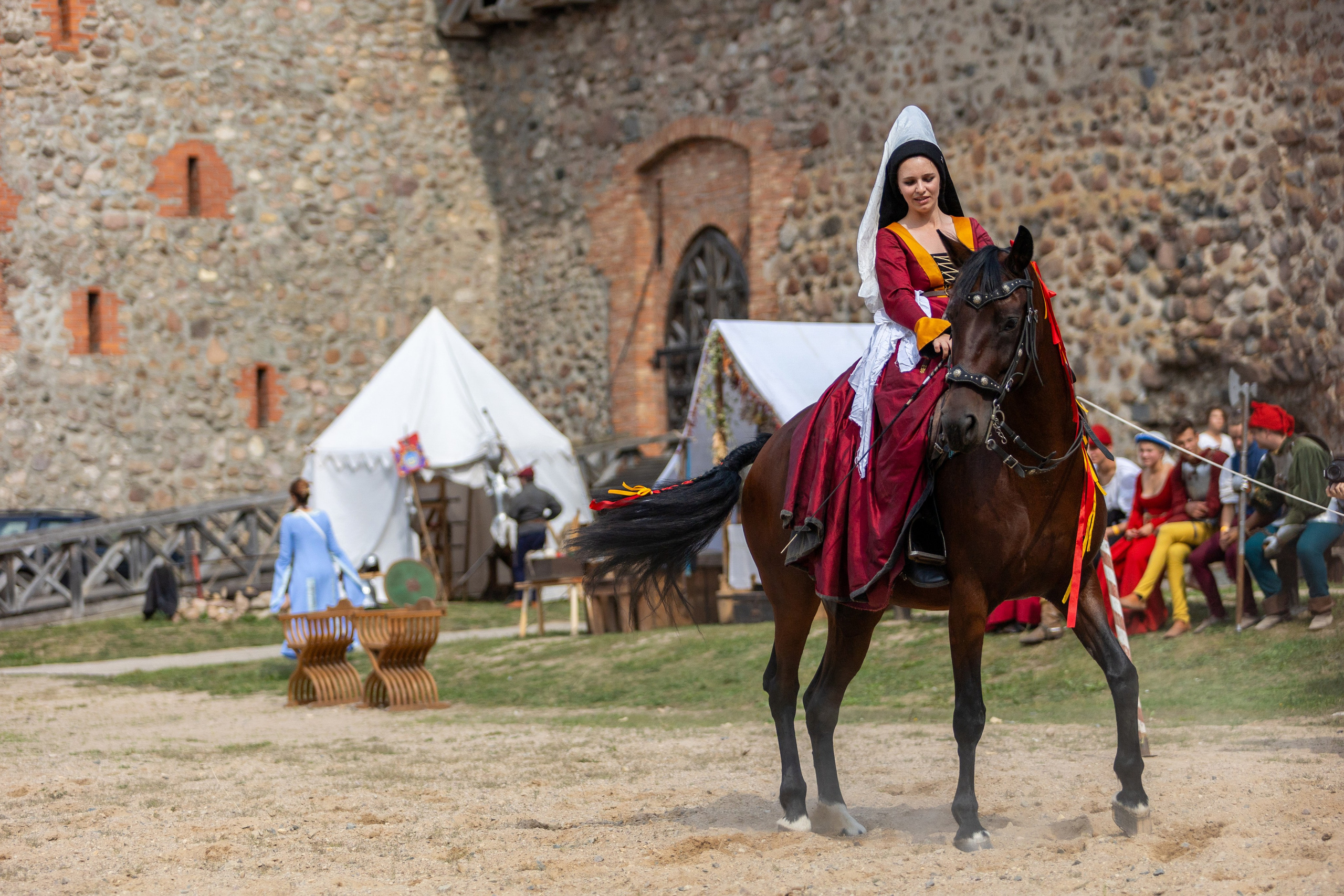 Выступление «Золотой шпоры» на празднике города Лиды. Профессиональный интерьерный и репортажный фотограф Минск и РБ. Максим Орлов