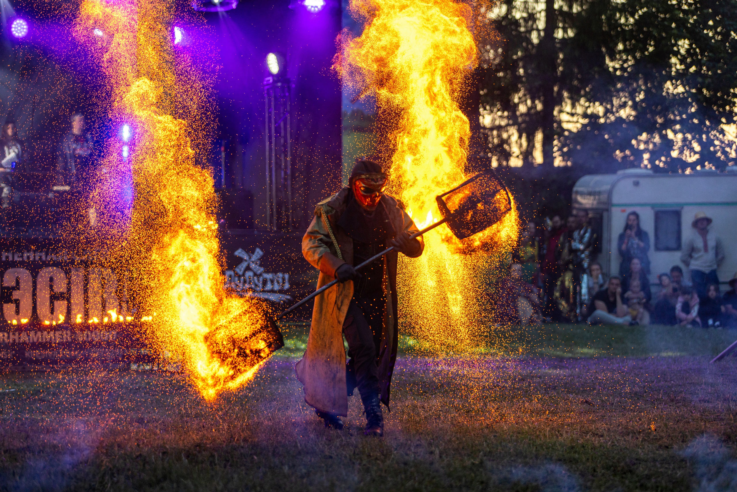 Свята сонца. Профессиональный интерьерный и репортажный фотограф Минск и РБ. Максим Орлов