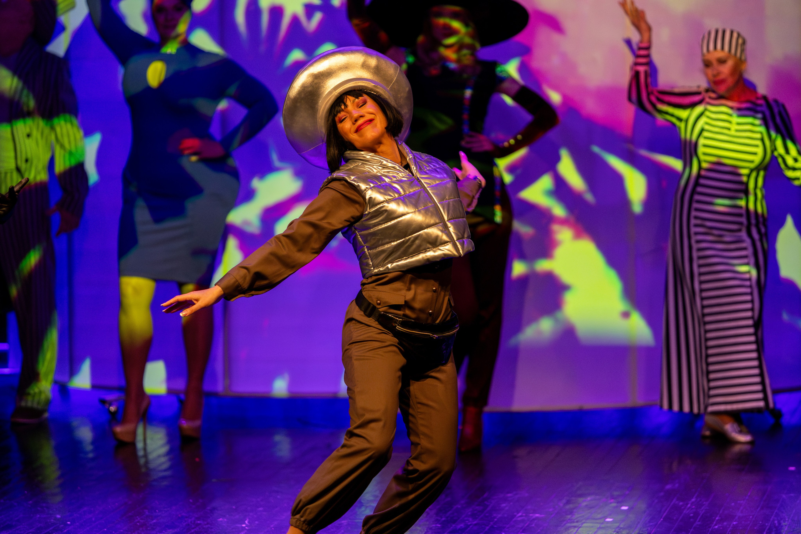 Новый театр «Нобелевская неделя». Профессиональный интерьерный и репортажный фотограф Минск и РБ. Максим Орлов