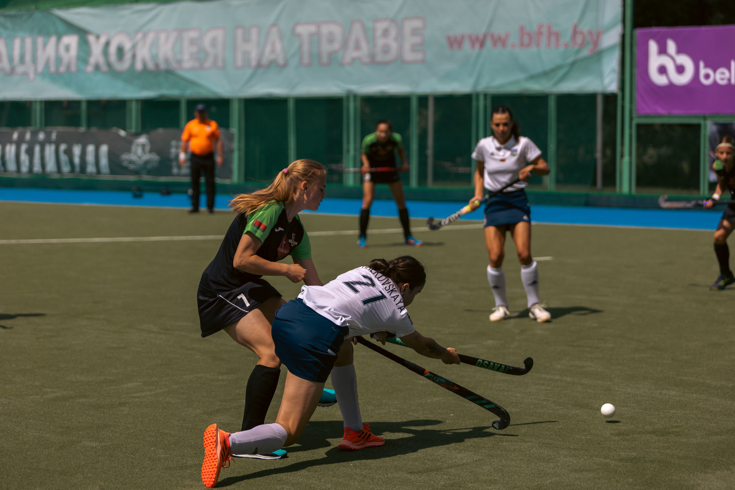 Хоккей на траве. Девушки. Минск — Текстильщик 29.052024. Профессиональный интерьерный и репортажный фотограф Минск и РБ. Максим Орлов