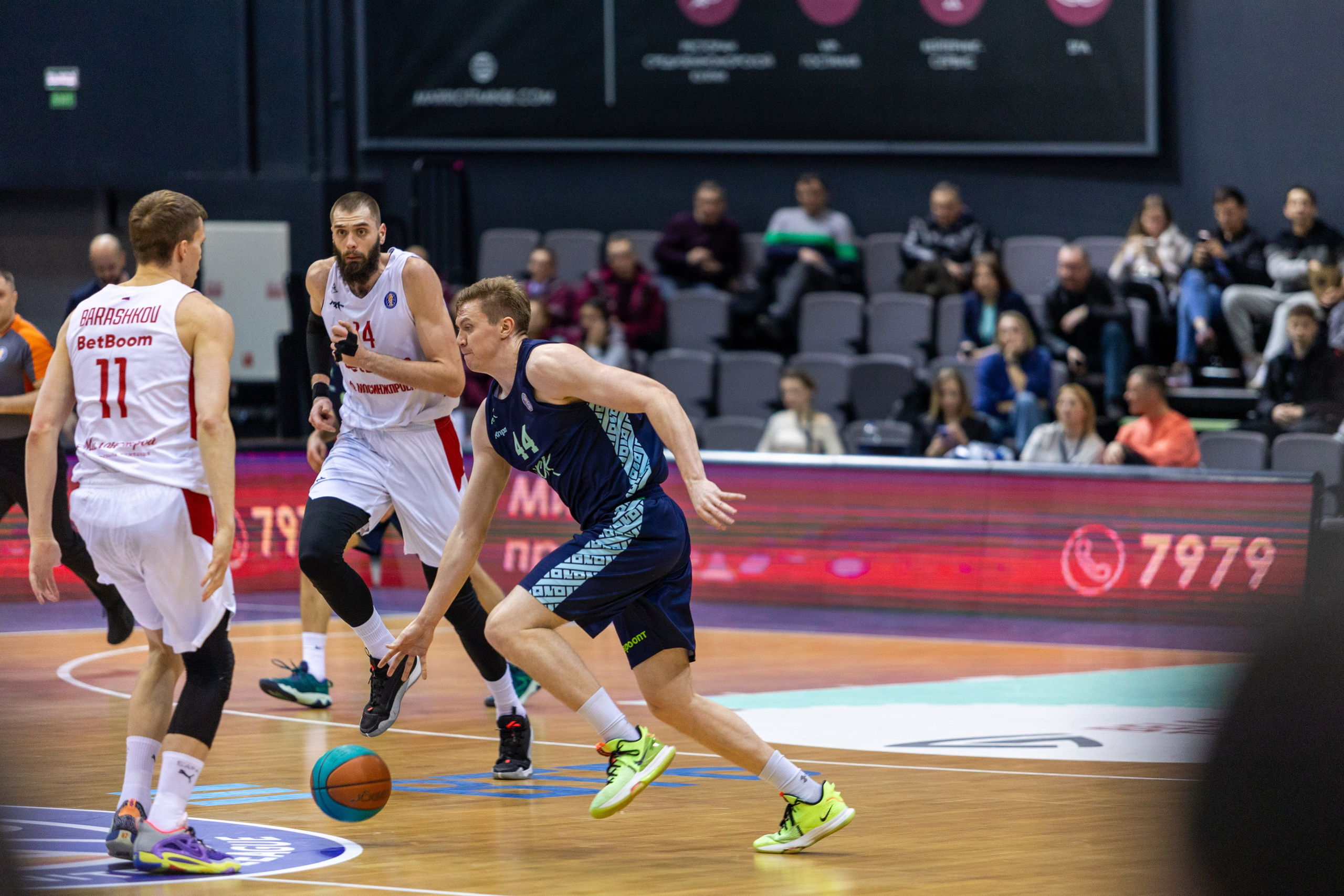 Баскетбол. Минск — MBA. 09.03.2024. Профессиональный интерьерный и репортажный фотограф Минск и РБ. Максим Орлов