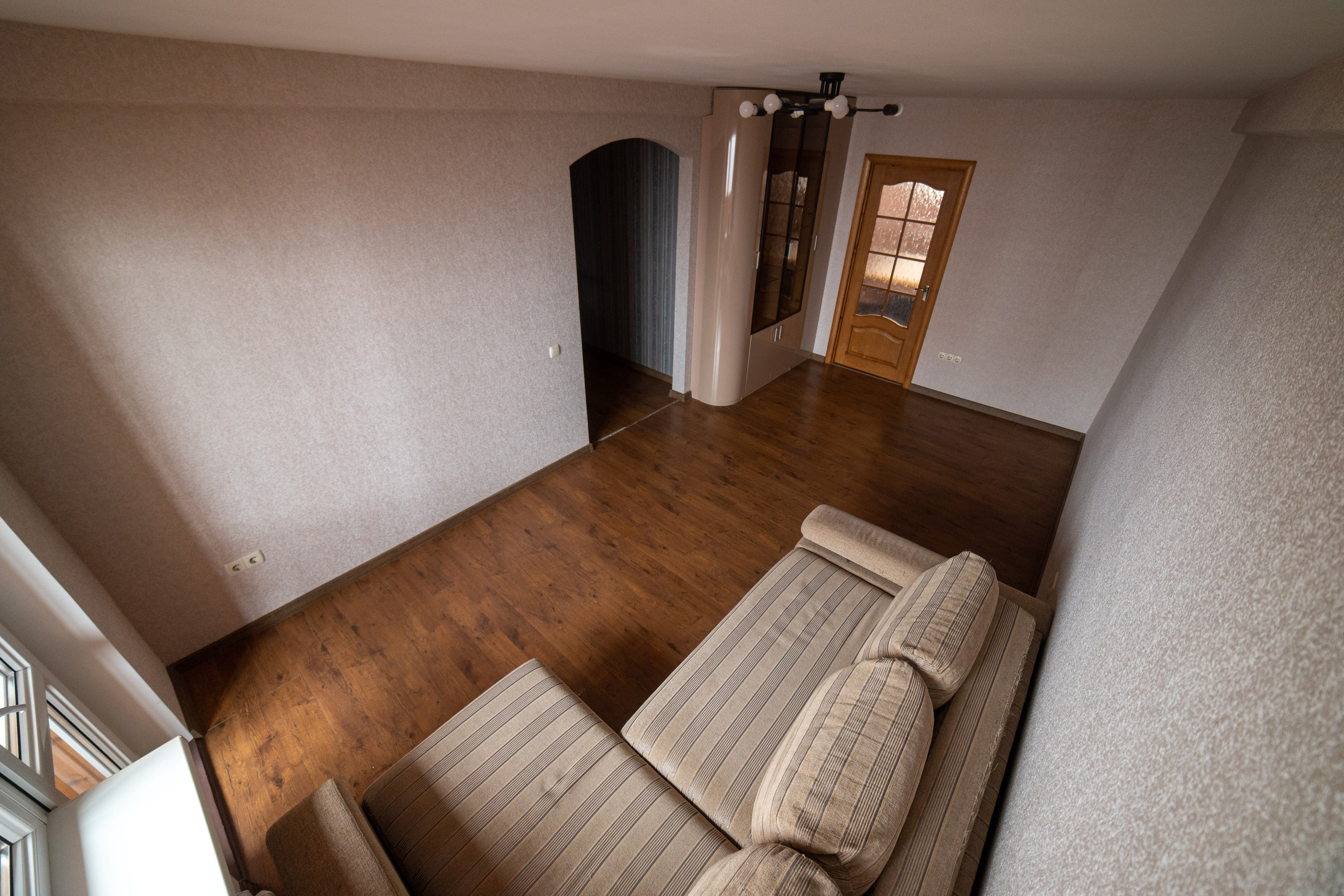 Дунина-Марцинкевича 4. Суперэконом вариант. Профессиональный интерьерный и репортажный фотограф Минск и РБ. Максим Орлов