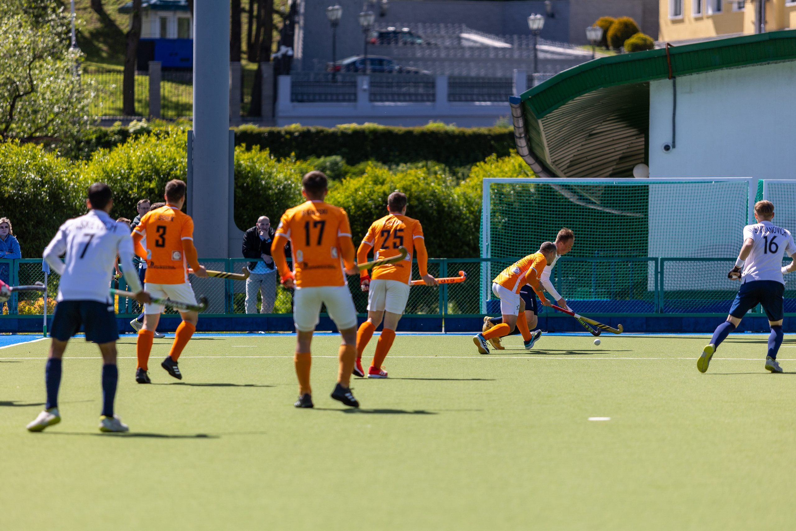 Хоккей на траве. ХК Минск — СК Строитель 12.05.2024. Профессиональный интерьерный и репортажный фотограф Минск и РБ. Максим Орлов