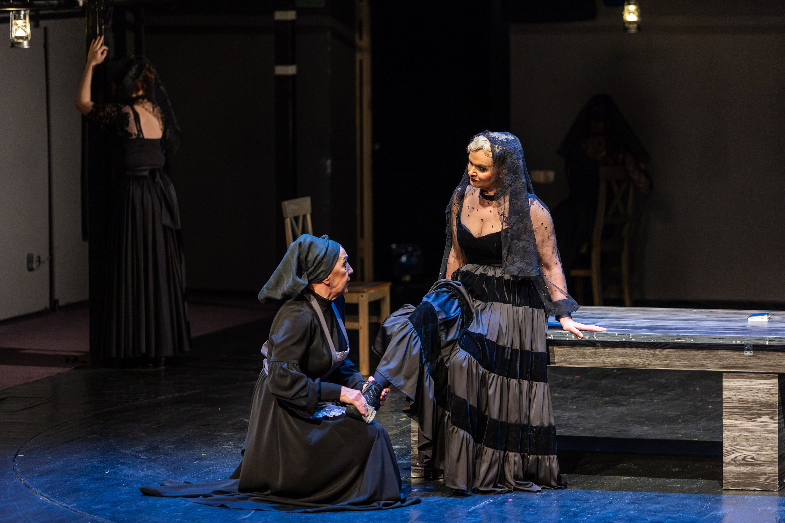 Новый театр «Дом Бернарды Альбы». Профессиональный интерьерный и репортажный фотограф Минск и РБ. Максим Орлов