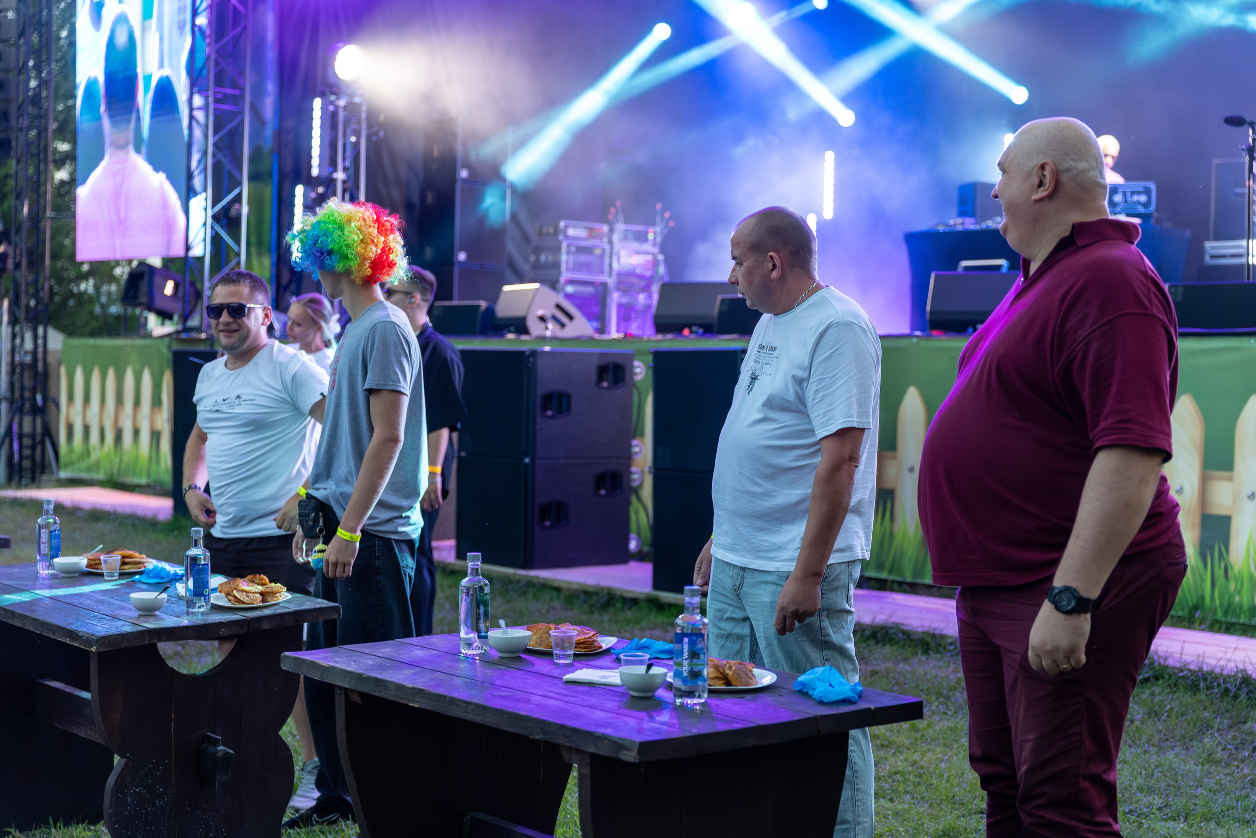 Дискохит. Профессиональный интерьерный и репортажный фотограф Минск и РБ. Максим Орлов