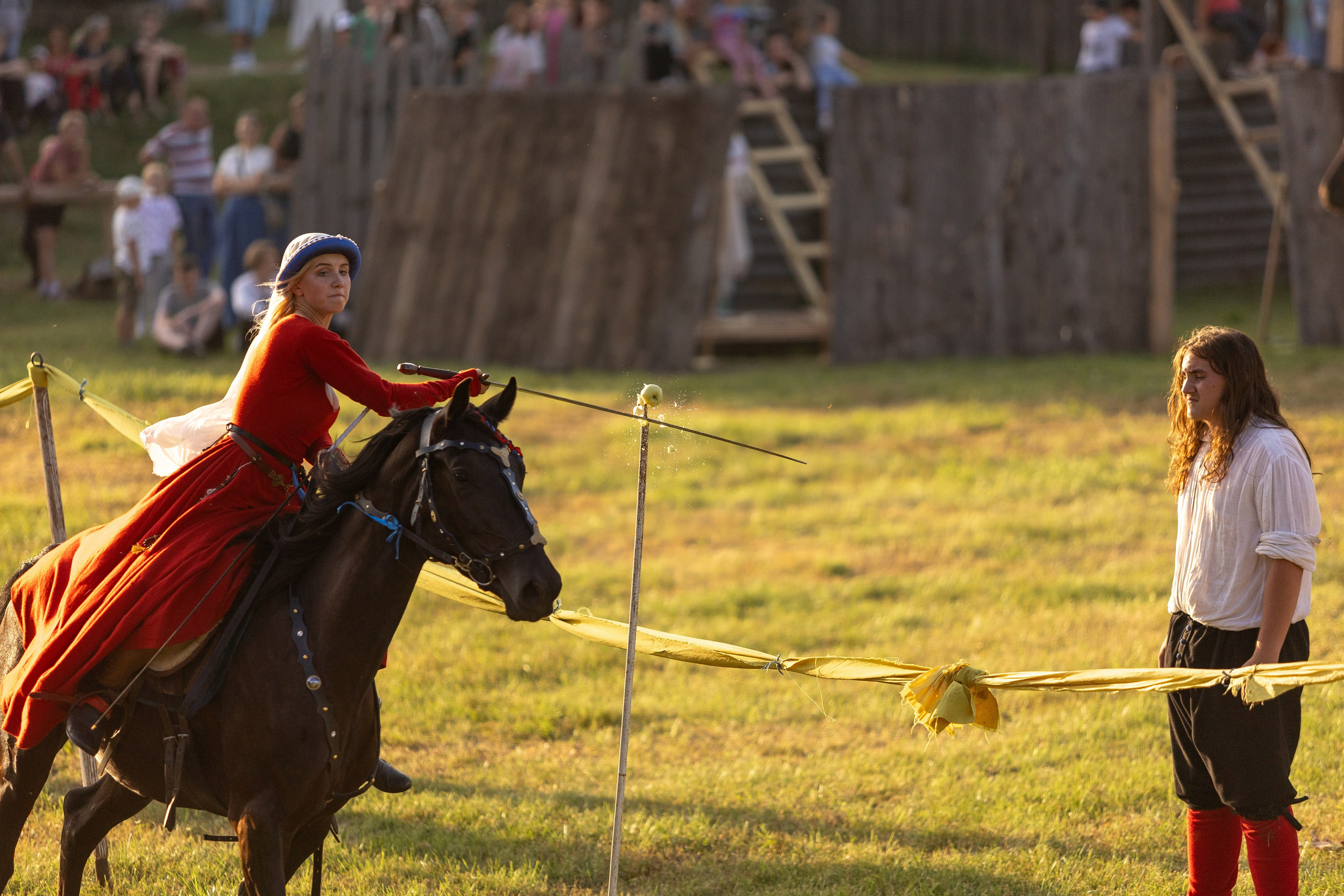 Рыцарский фест. Мстиславль. Профессиональный интерьерный и репортажный фотограф Минск и РБ. Максим Орлов