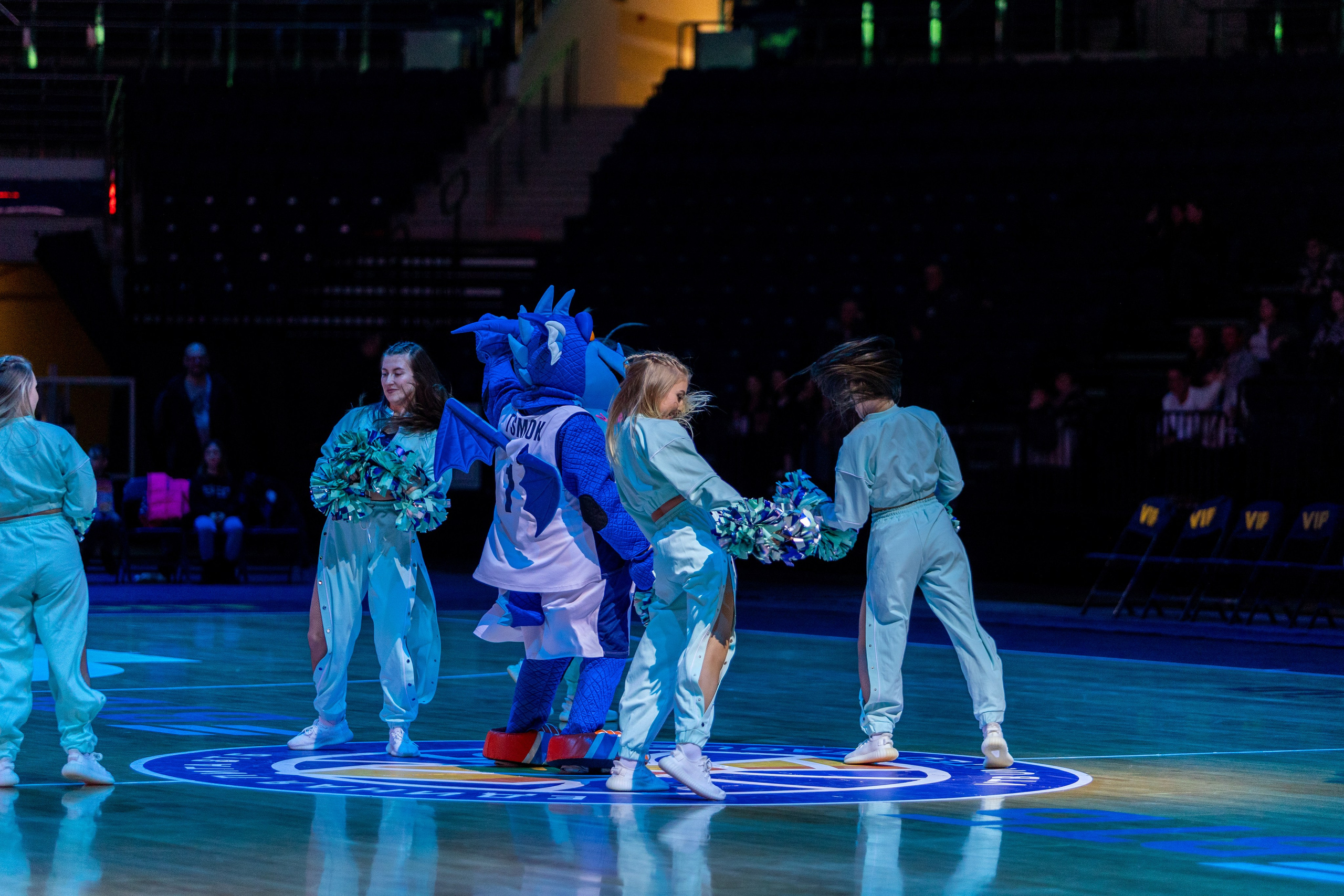 Баскетбол. Лучшие кадры. Минск — Уралмаш 13.02.2024. Профессиональный интерьерный и репортажный фотограф Минск и РБ. Максим Орлов