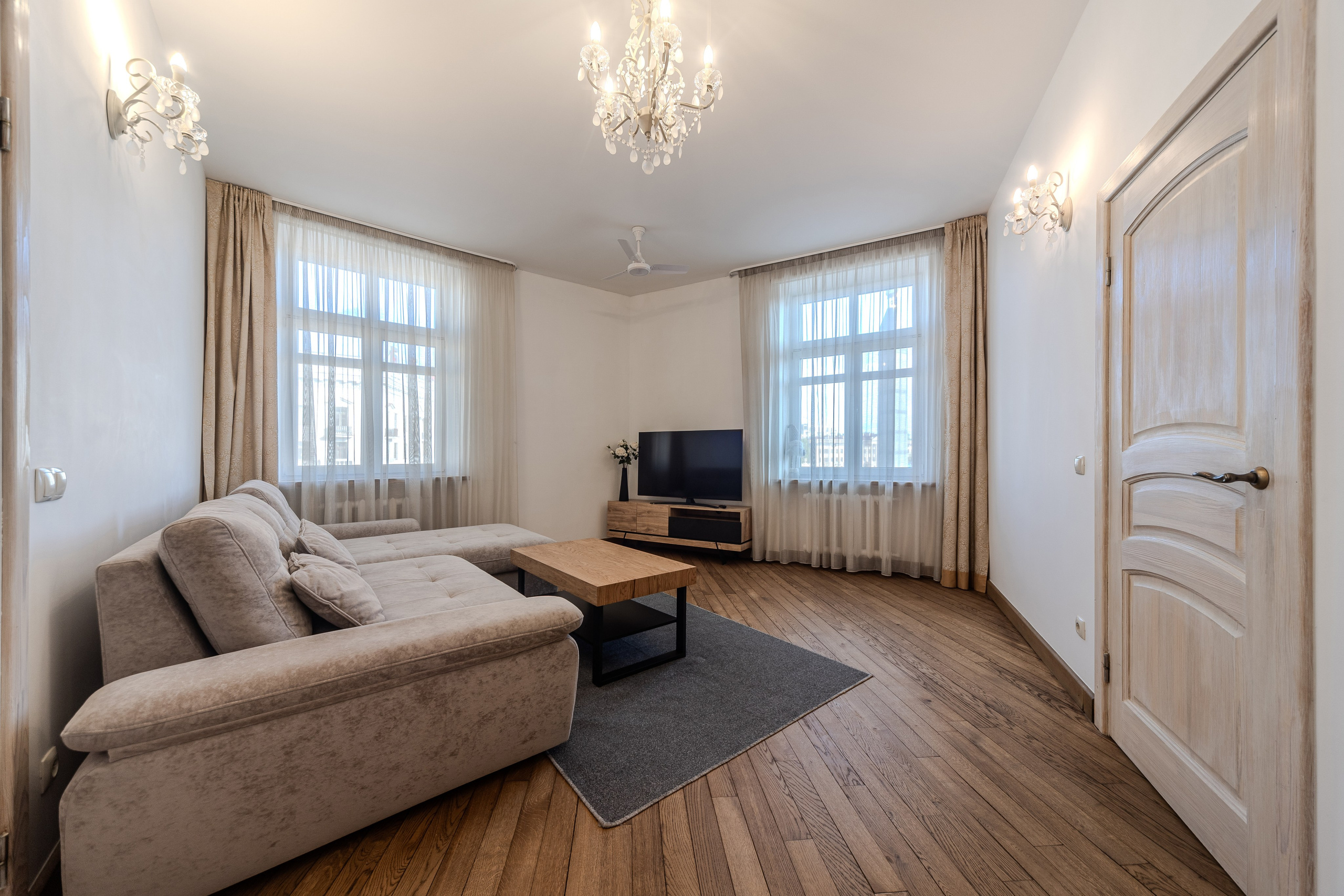 Независимости 37. Профессиональный интерьерный и репортажный фотограф Минск и РБ. Максим Орлов