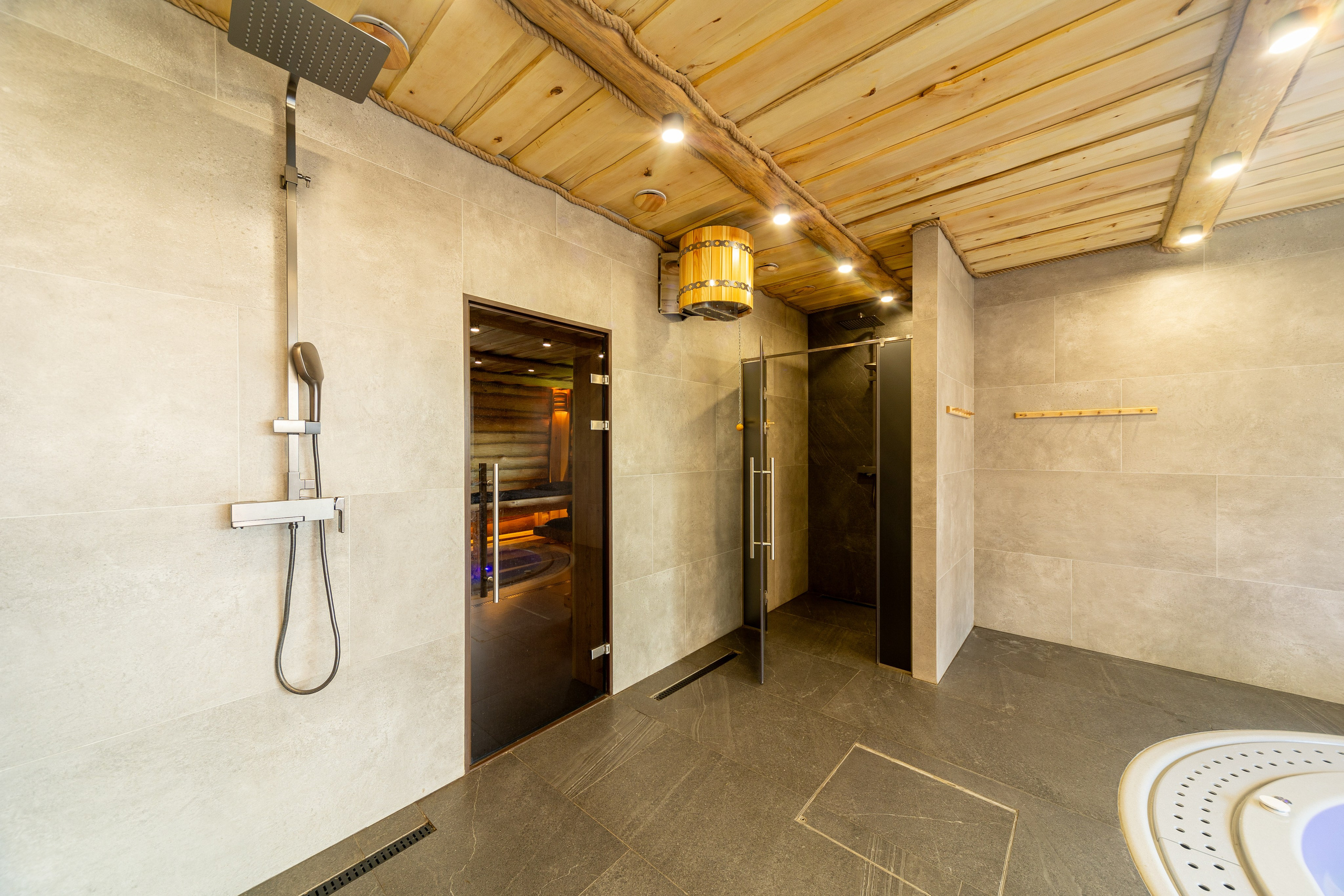 Интерьер дома в Цнянке. Профессиональный интерьерный и репортажный фотограф Минск и РБ. Максим Орлов