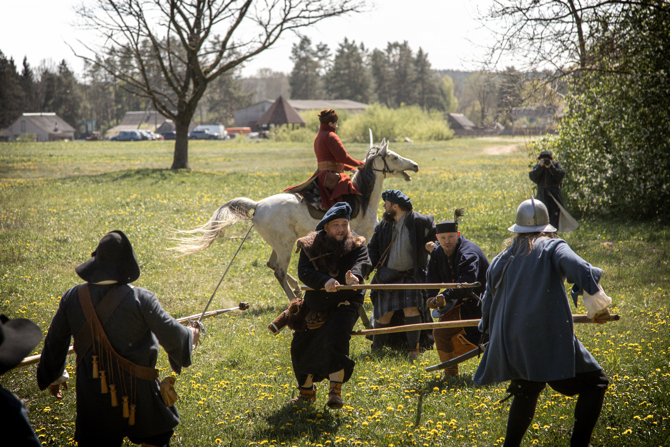 Золотая шпора. Огнем и мечем. День второй. Вылазка в лес. Штурм фортеции. Княжеский пир. Профессиональный интерьерный и репортажный фотограф Минск и РБ. Максим Орлов