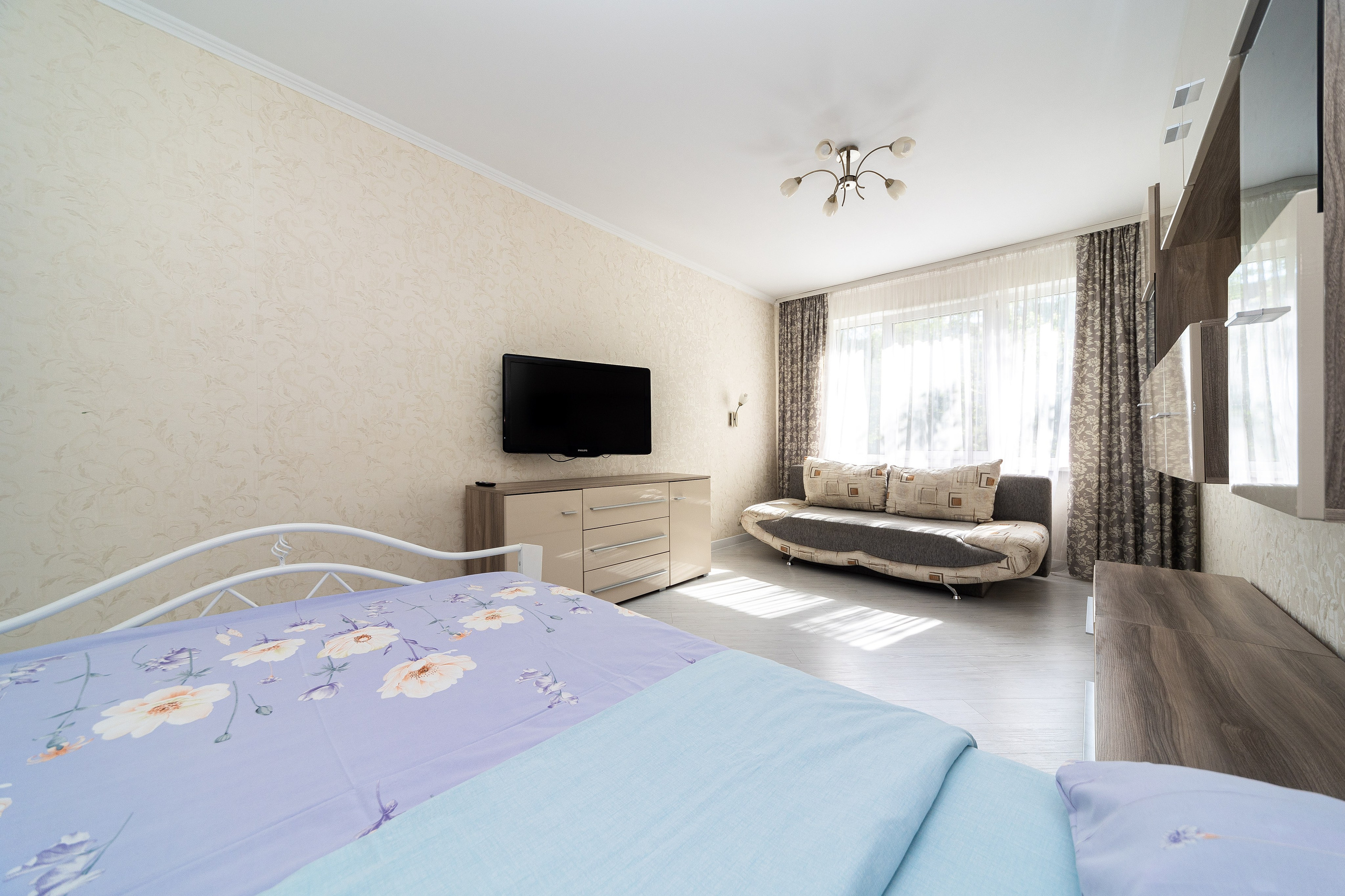 Воронянского 15 кв. 10. Эконом вариант. Профессиональный интерьерный и репортажный фотограф Минск и РБ. Максим Орлов