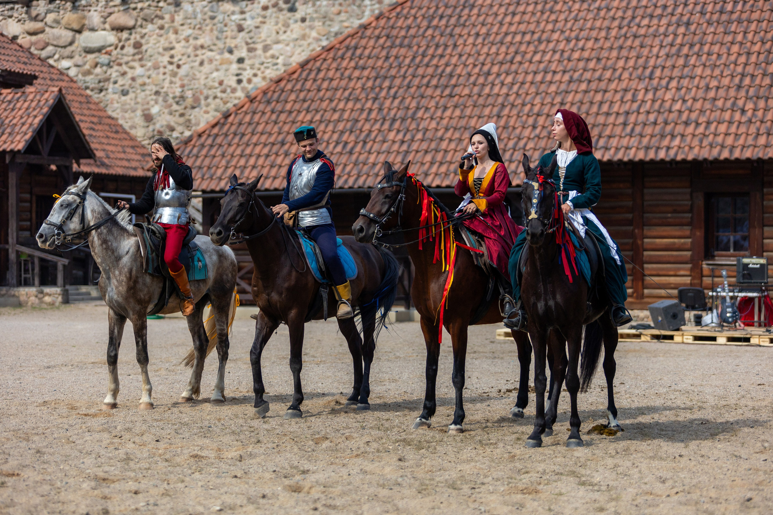 Выступление «Золотой шпоры» на празднике города Лиды. Профессиональный интерьерный и репортажный фотограф Минск и РБ. Максим Орлов
